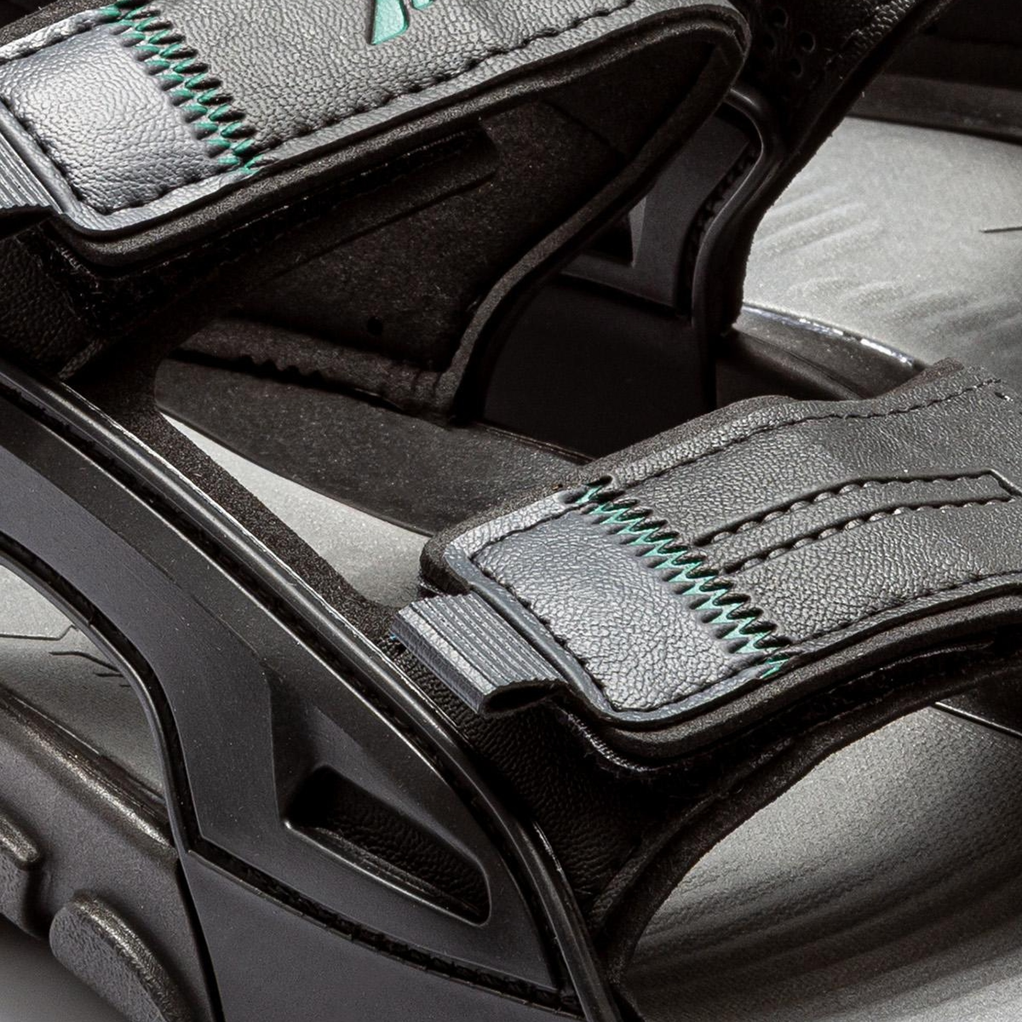 Trek Erkek Sandalet Siyah 41/46