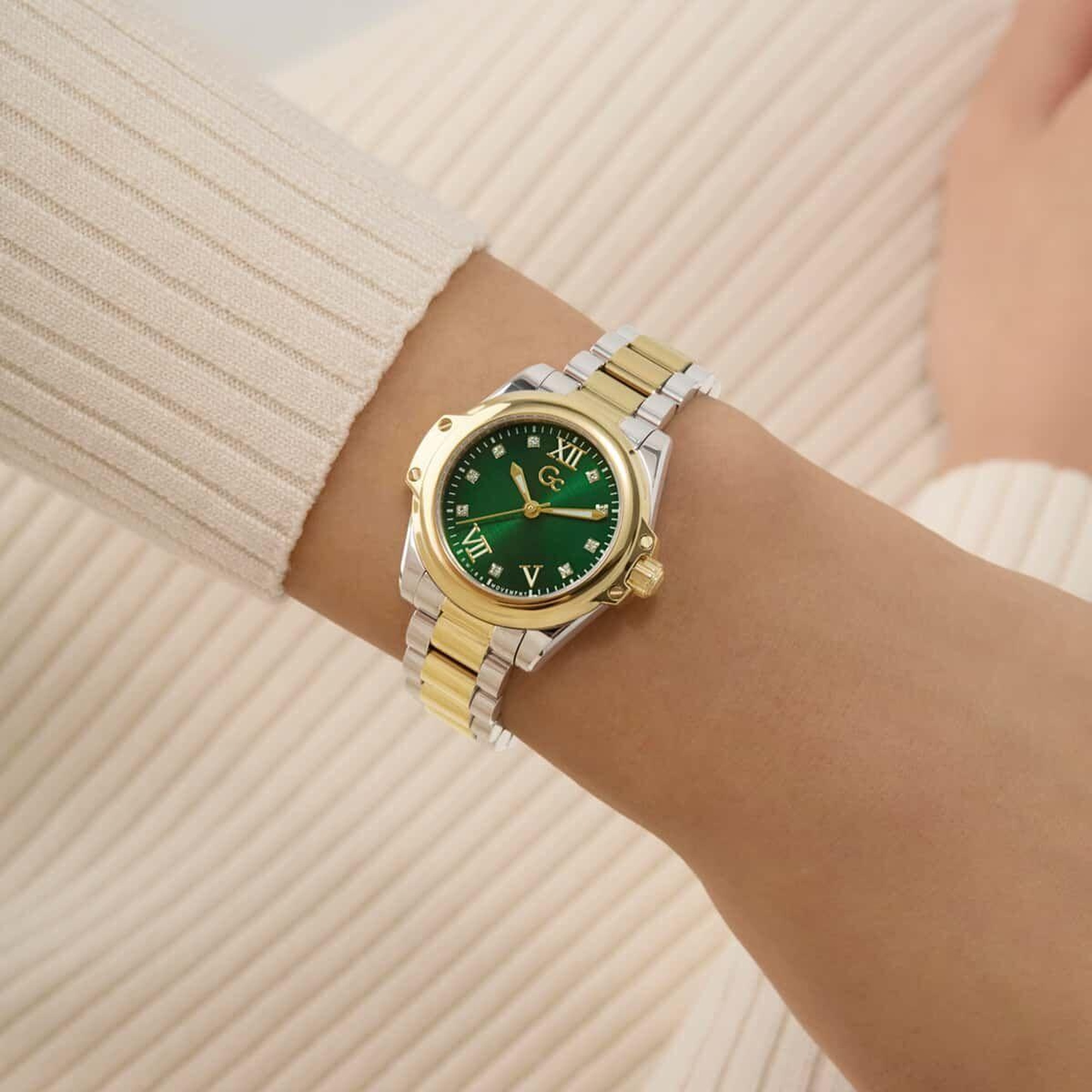 Gc GCZ58002L9 Kadın Kol Saati