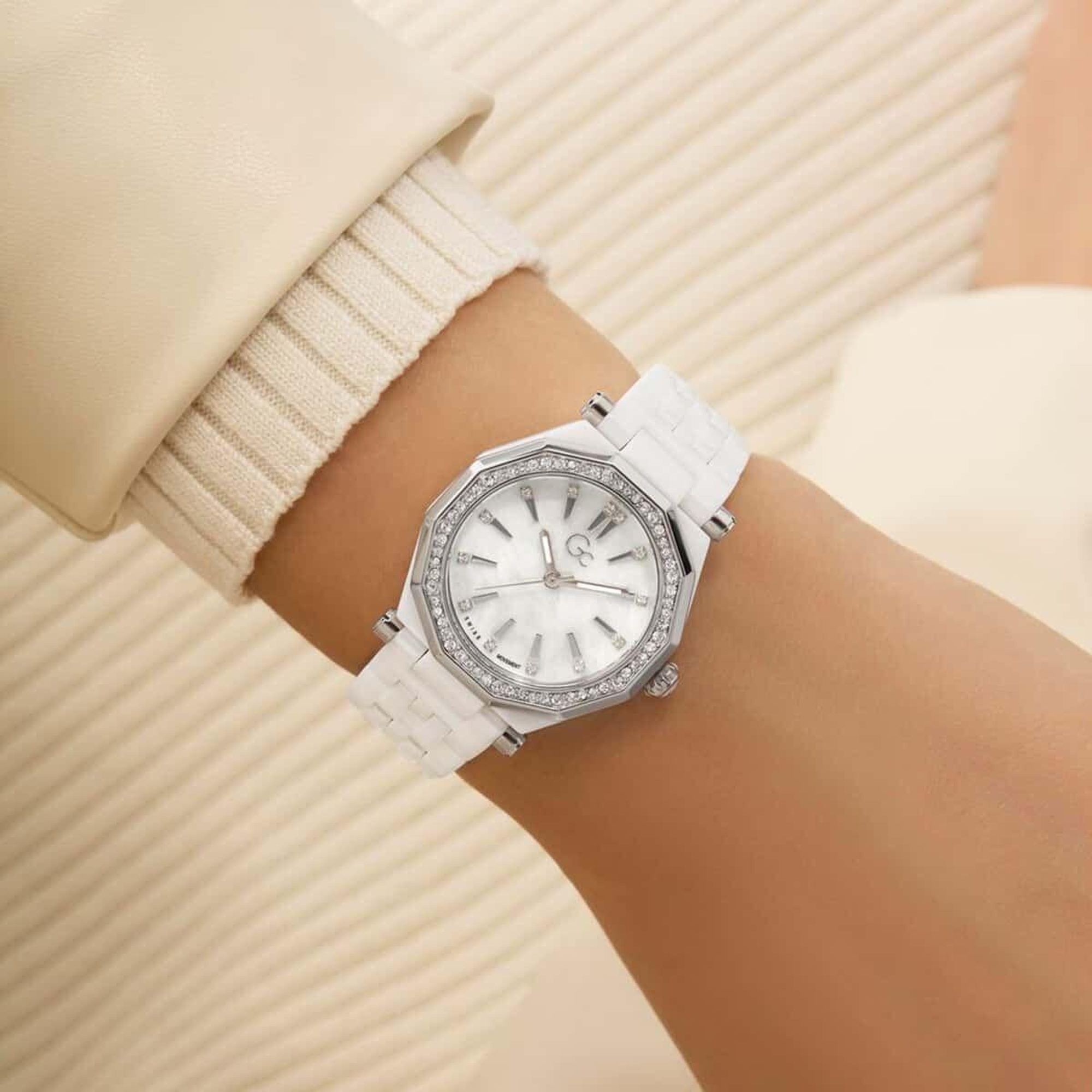 Gc GCZ59003L1 Kadın Kol Saati