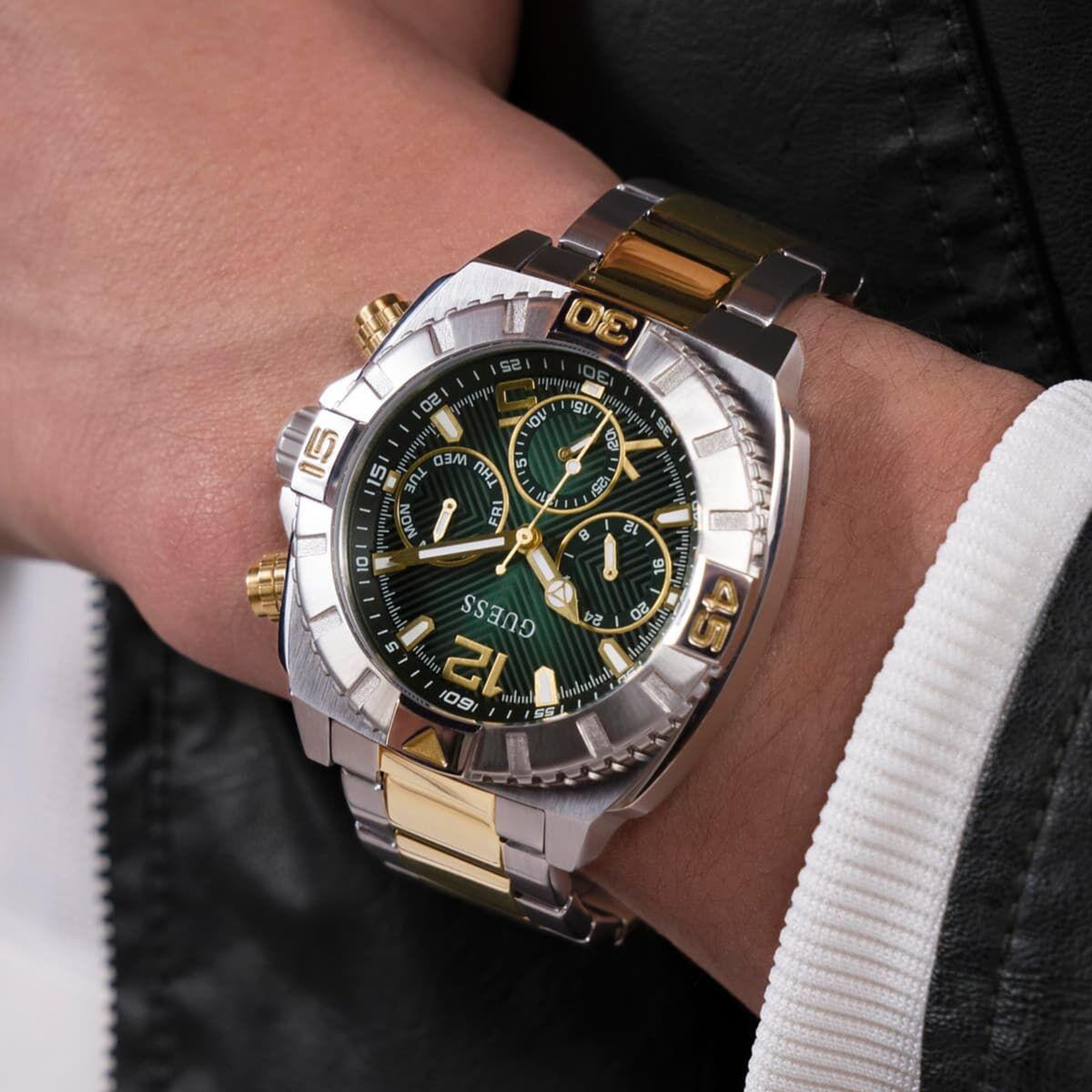 Guess GUGW0800G1 Erkek Kol Saati