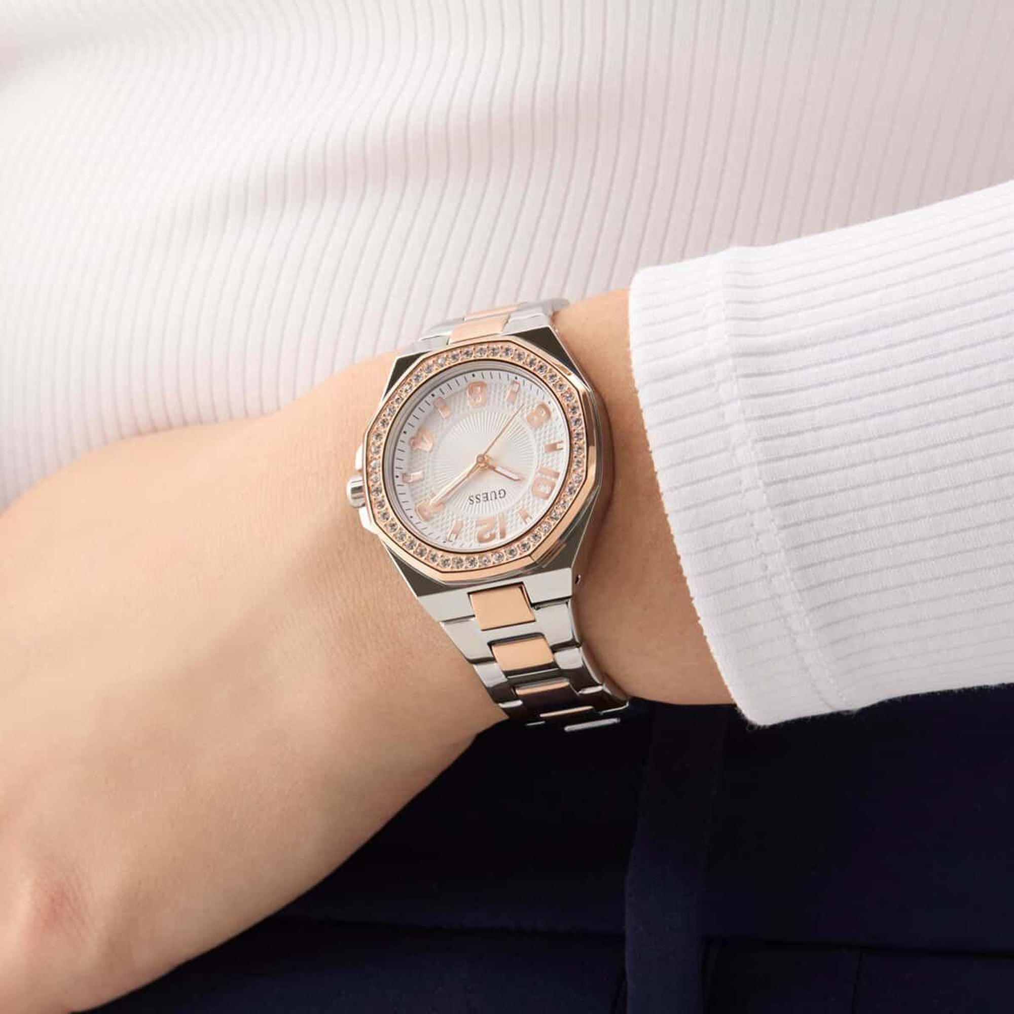 Guess GUGW0877L5 Kadın Kol Saati