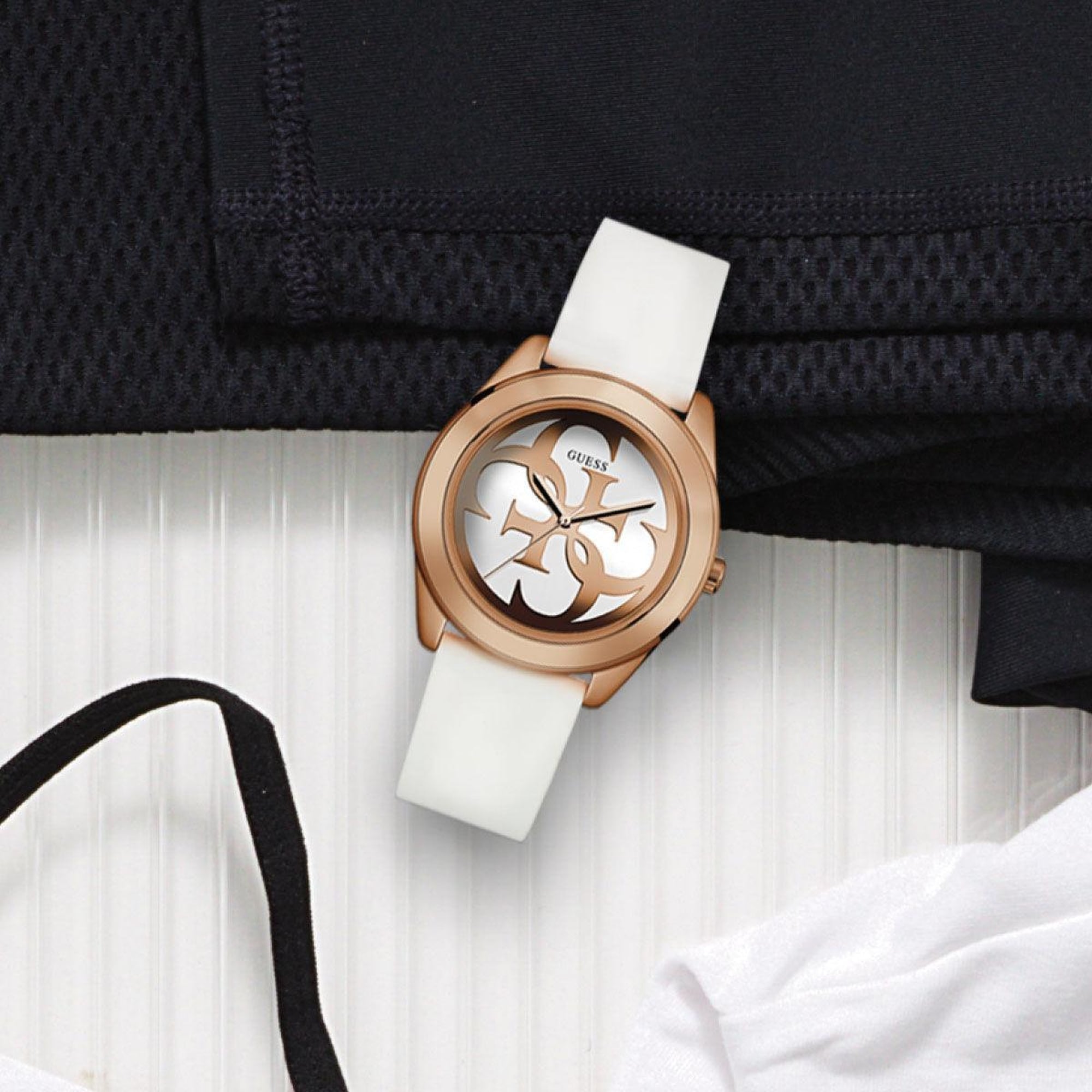 Guess GUW0911L5 Kadın Kol Saati