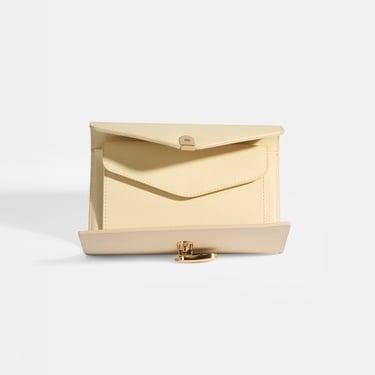  Bej Kadın Portföy Çanta