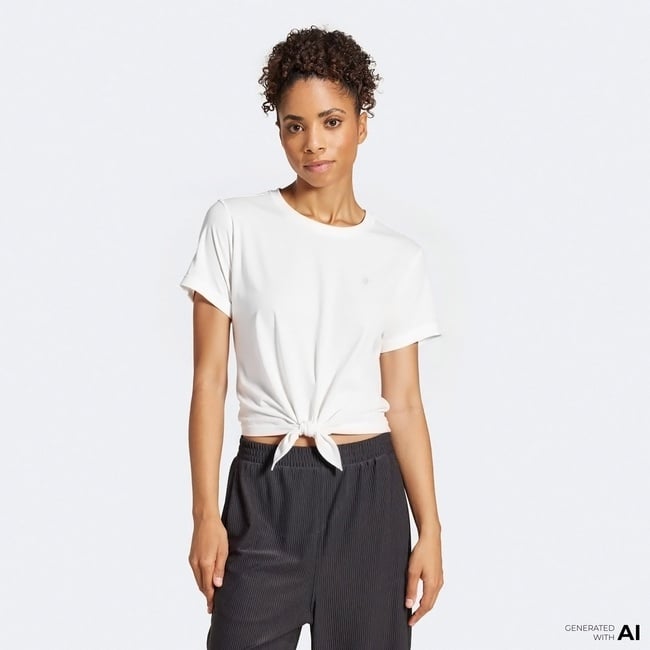  Converse Kadın Beyaz T-Shirt