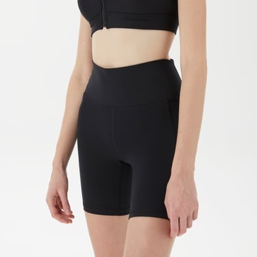  Under Armour Meridian 18 cm Kadın Siyah Tayt