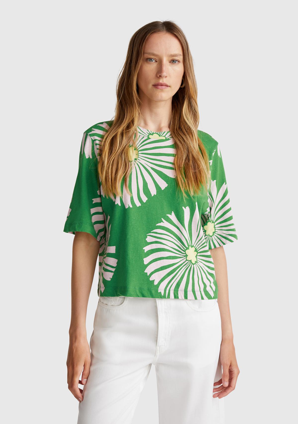  Kadın Yeşil Keten Karışımlı Boxy Fit Çiçek Desenli T-Shirt