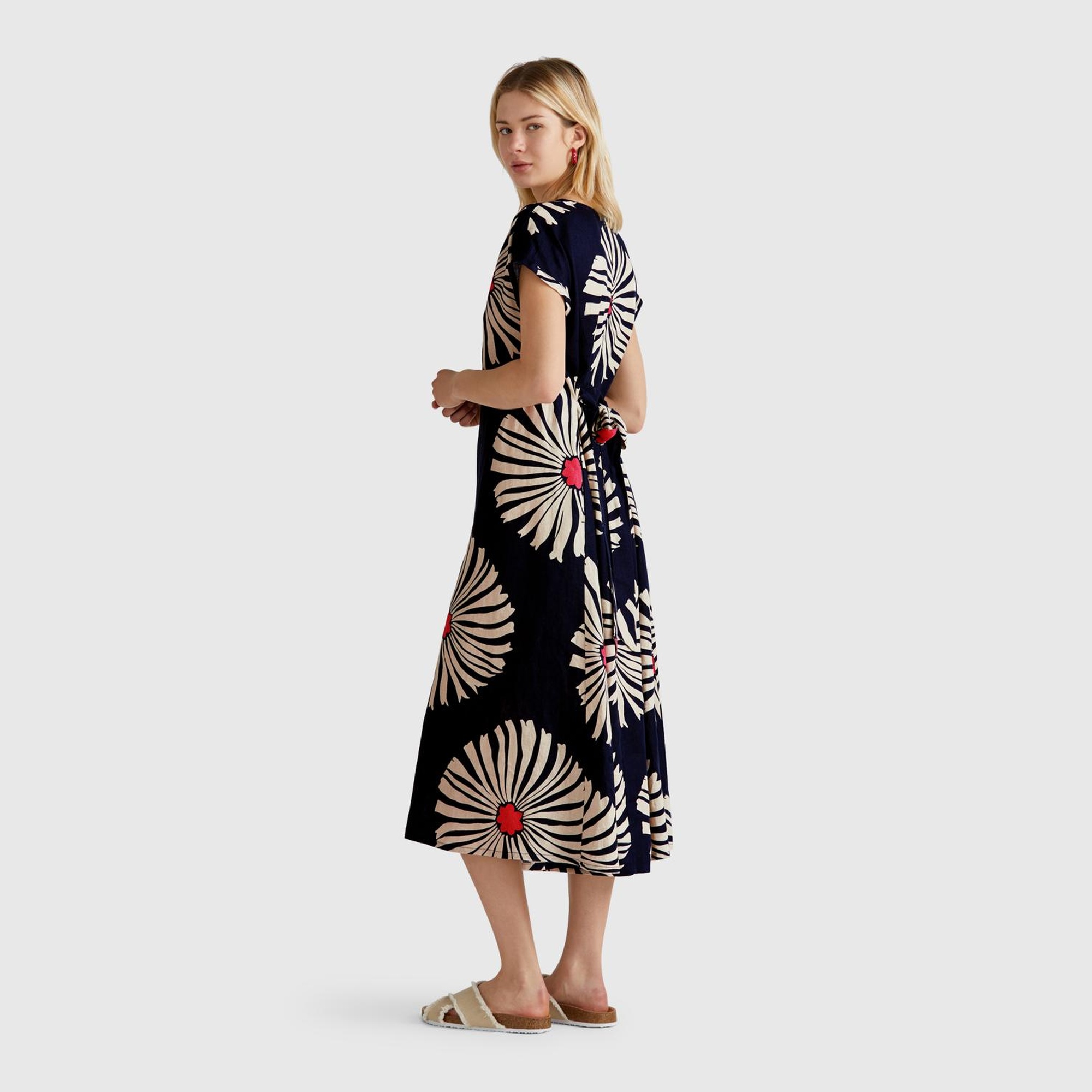 Kadın Lacivert %100 Keten Desenli V Yaka Cepli Uzun Elbise