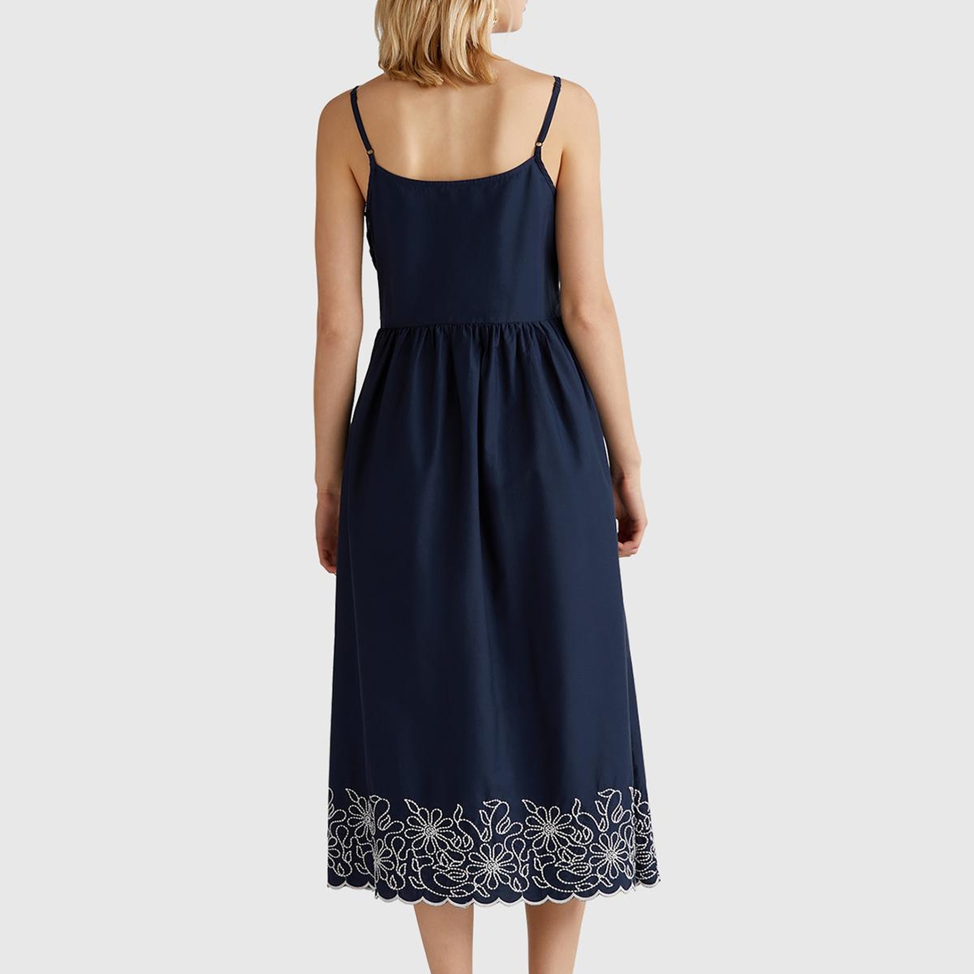 Kadın Lacivert %100 Koton Askılı Etek Ucu İşlemeli Midi Boy Elbise