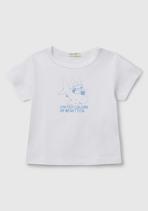  Bebek Beyaz Önü Baskılı Omzu Çıtçıt Düğmeli T-Shirt