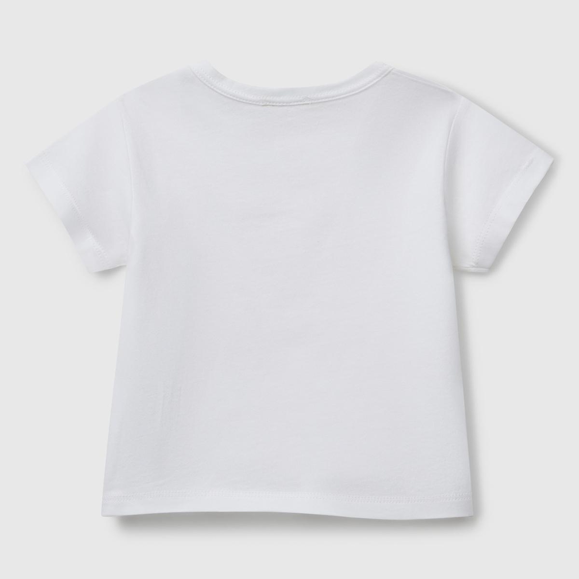 Bebek Beyaz Önü Baskılı Omzu Çıtçıt Düğmeli T-Shirt