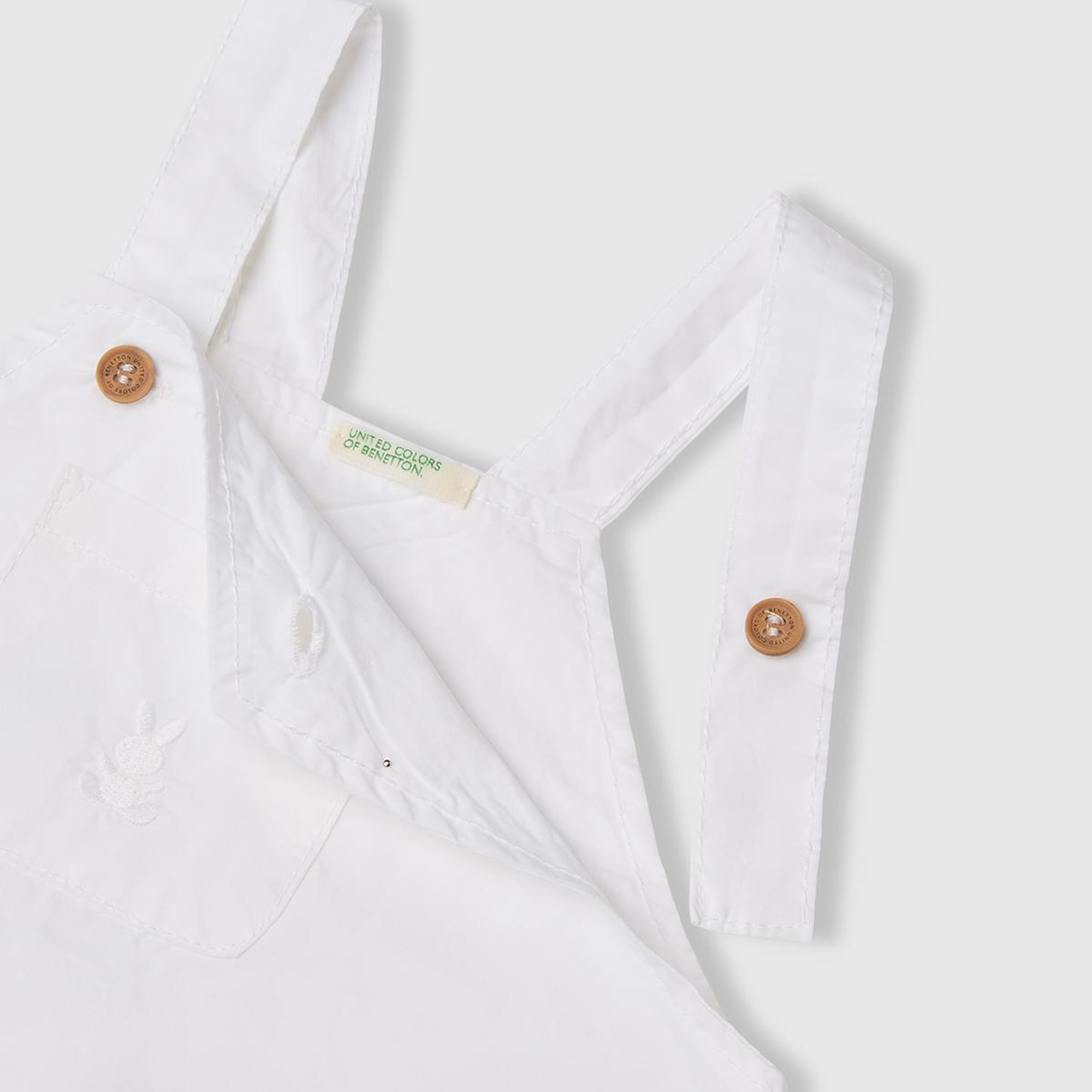 Bebek Beyaz Cebi Tavşan Logosu İşlemeli Lastikli Askılı Poplin Tulum