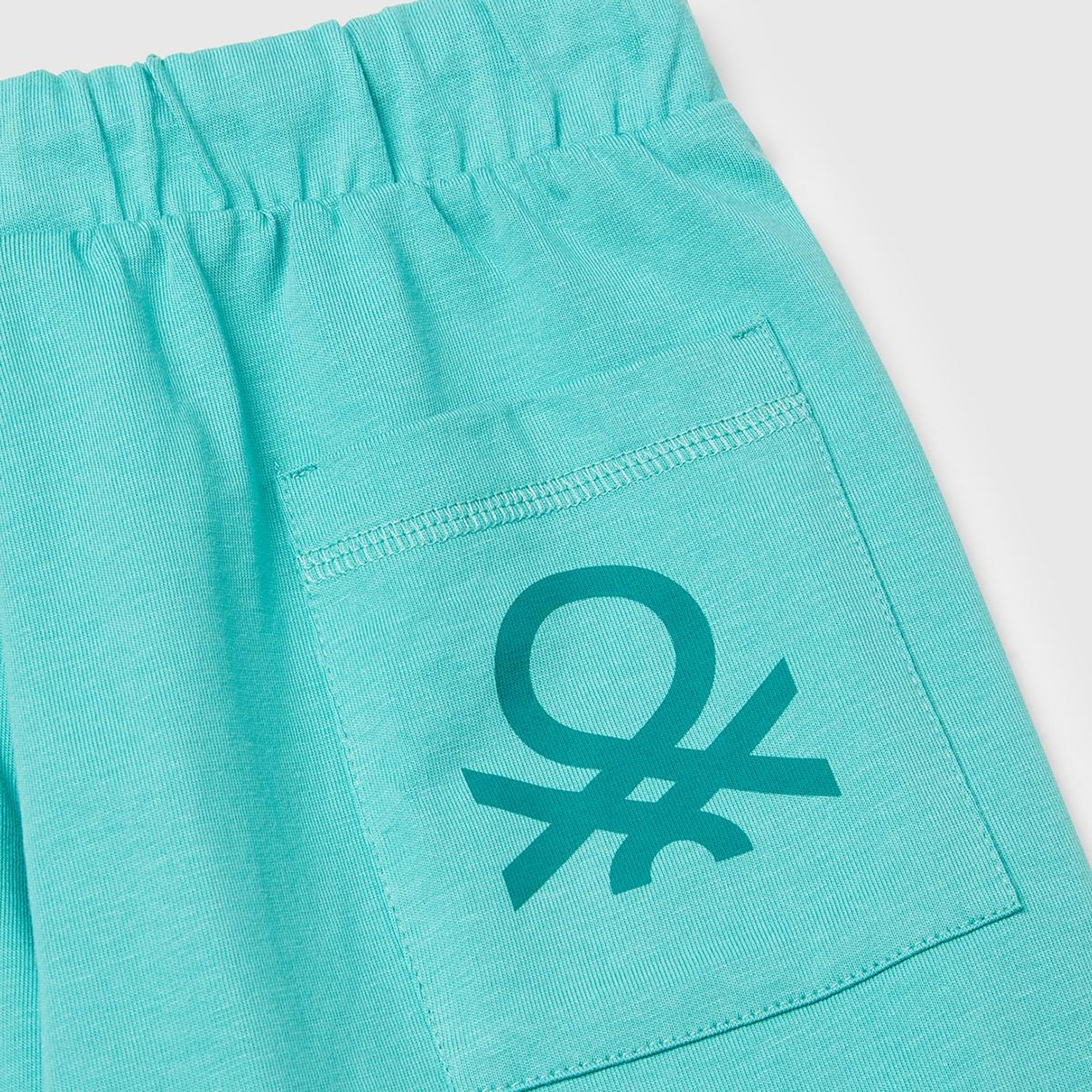 Erkek Çocuk Mint Yeşili Arka Cebi Logo Baskılı Beli İpli Şort