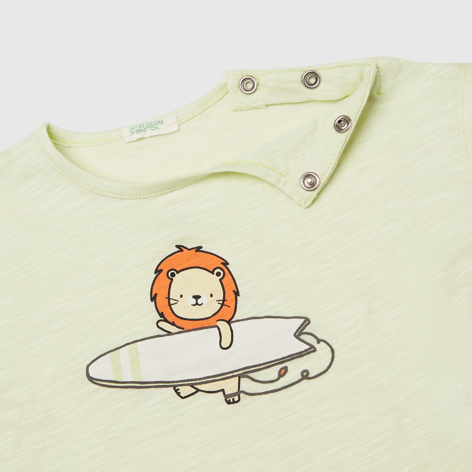 Bebek Yeşil Baskılı Kimono Kollu T-Shirt ve Tamamı Desenli Şort Takım