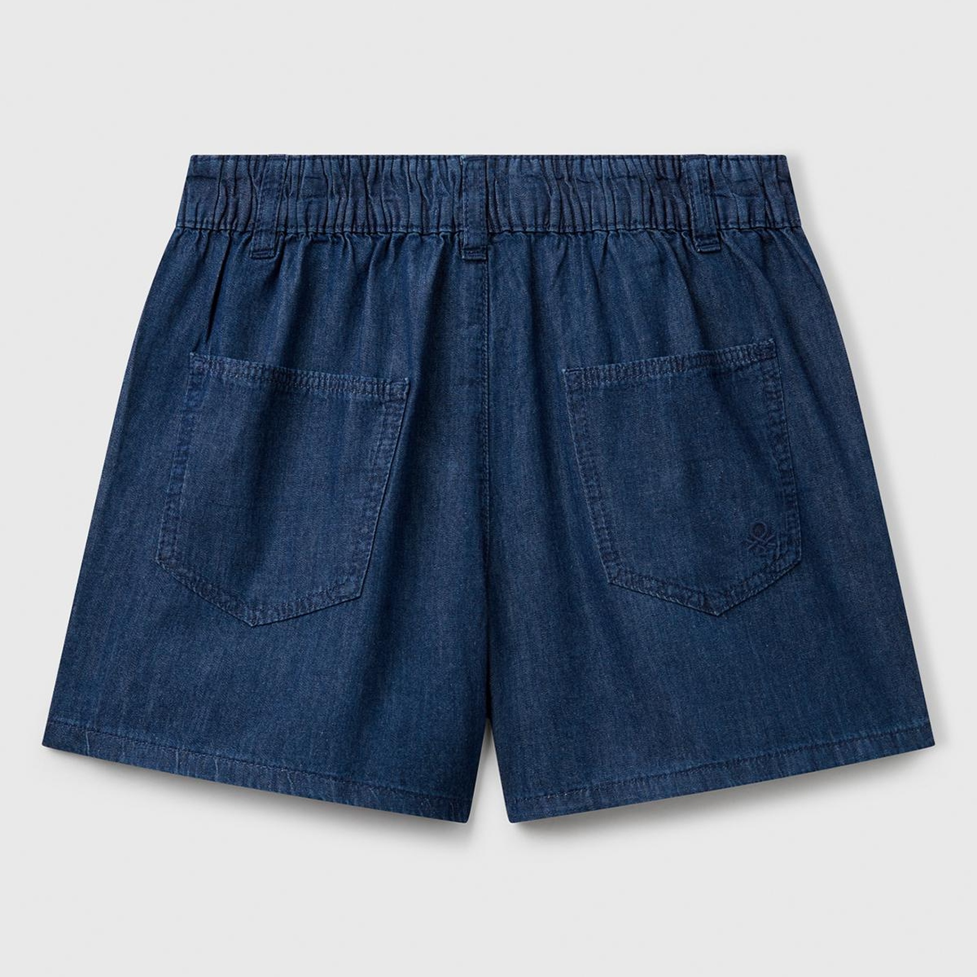 Kız Çocuk Koyu Denim Arka Ceplerde Logo İşlemeli Düğmeli Denim Şönil Şort