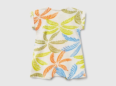  Bebek Renkli Mix Tamamı Desenli Önü Düğme Detaylı Gizli Çıtçıtlı Tulum