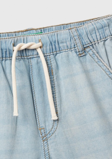  Erkek Çocuk Açık Denim Arka Cebi Logo Detaylı Büzgü İpli Denim Bermuda Şort