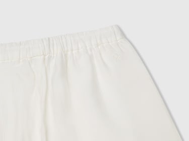  Kız Çocuk Beyaz Viskoz Karışımlı Büzgü İpli Geniş Paça Pantolon