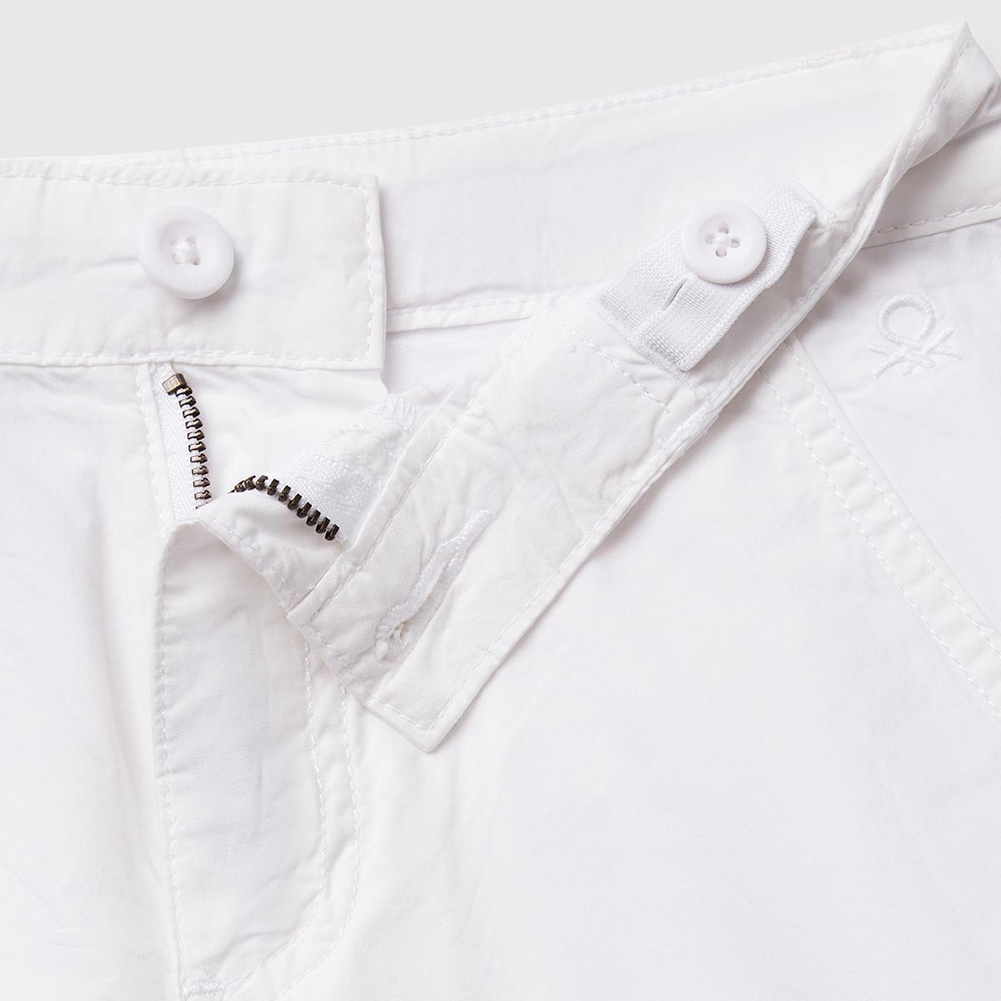 Erkek Çocuk Beyaz Cepli Regular Fit Denim Bermuda Şort