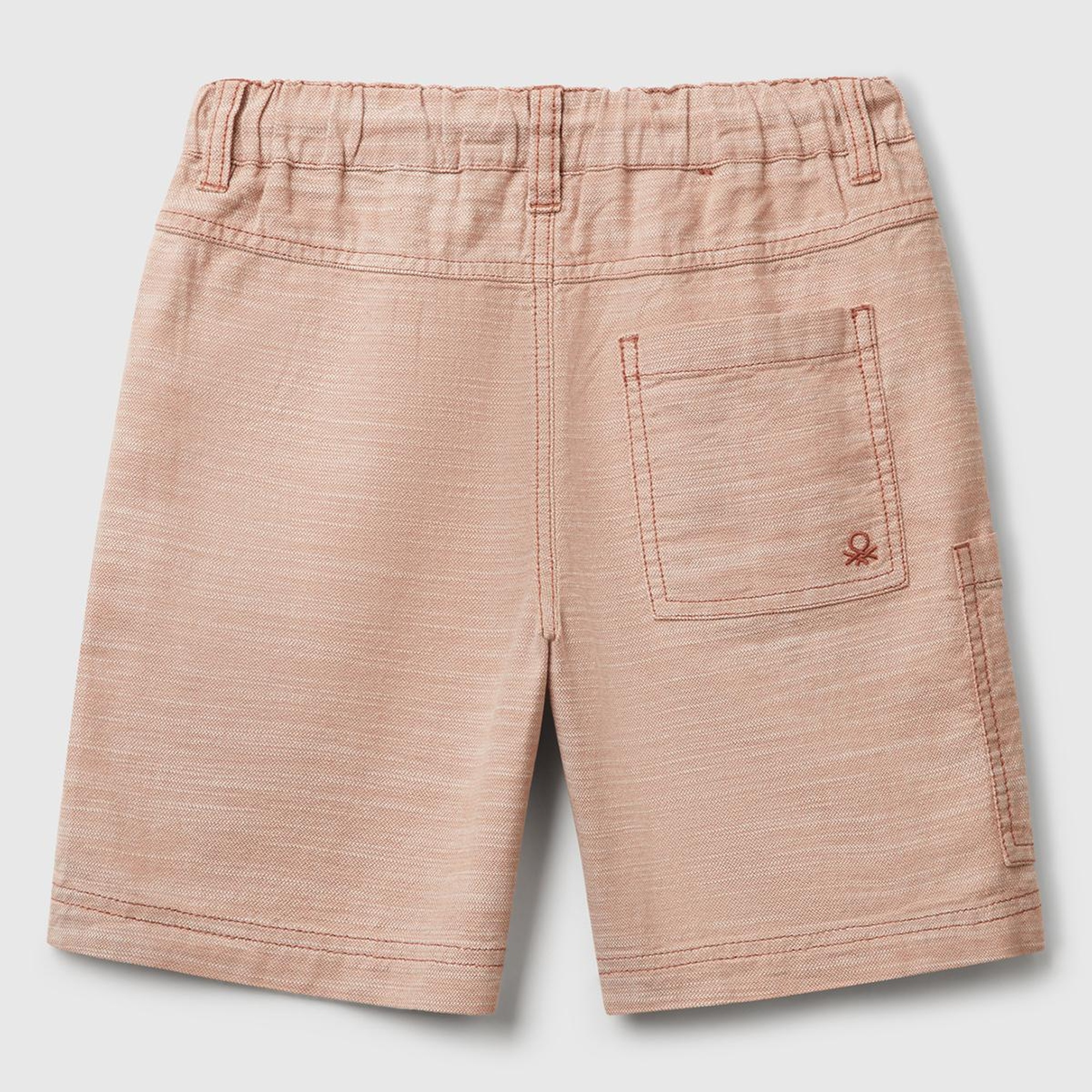 Erkek Çocuk Bej Dokuma Kumaş Logo İşleme Detaylı Büzgü İpli Bermuda Şort