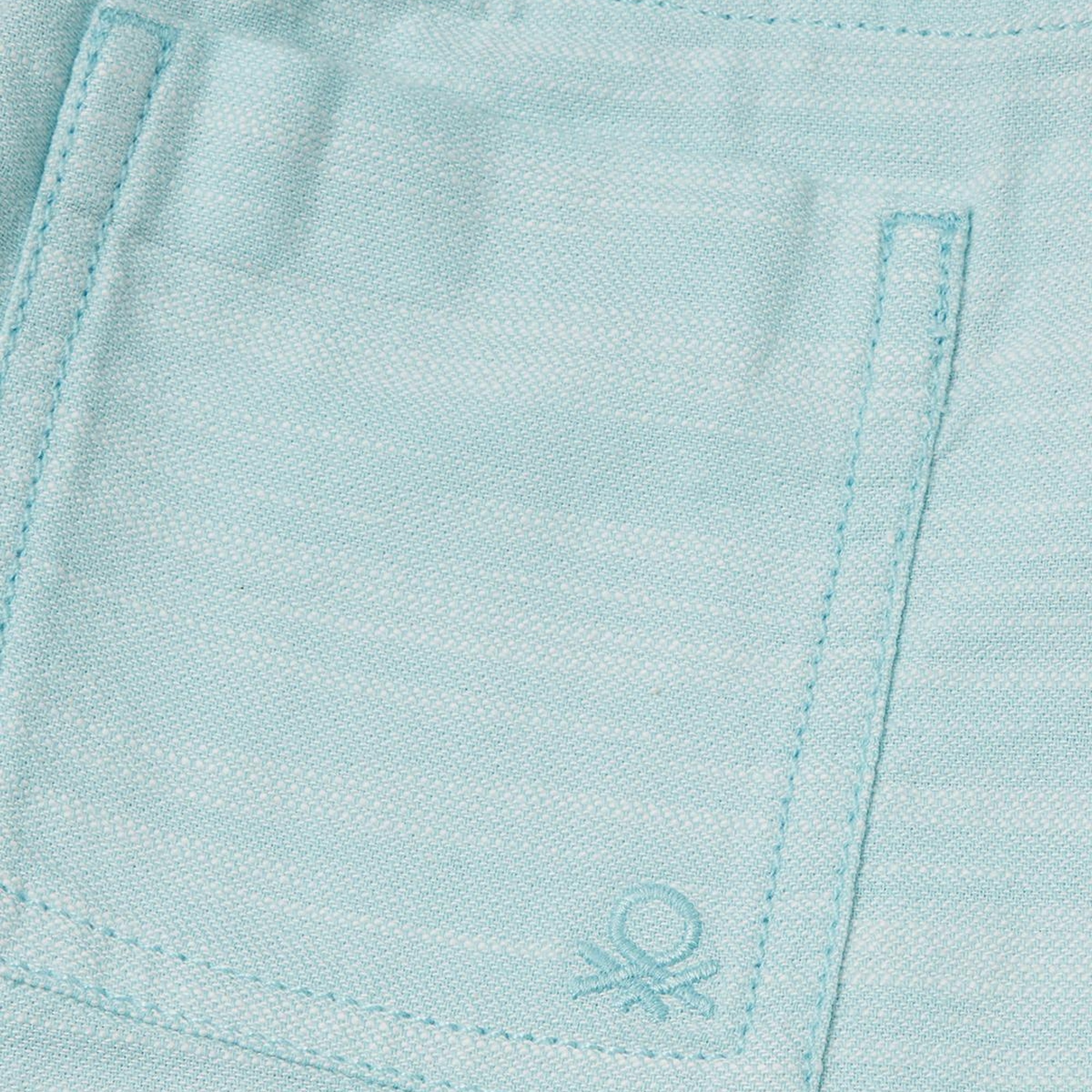 Erkek Çocuk Toz Mavi Dokuma Kumaş Arka Cebi Logo İşlemeli Büzgü İpli Bermuda Şort