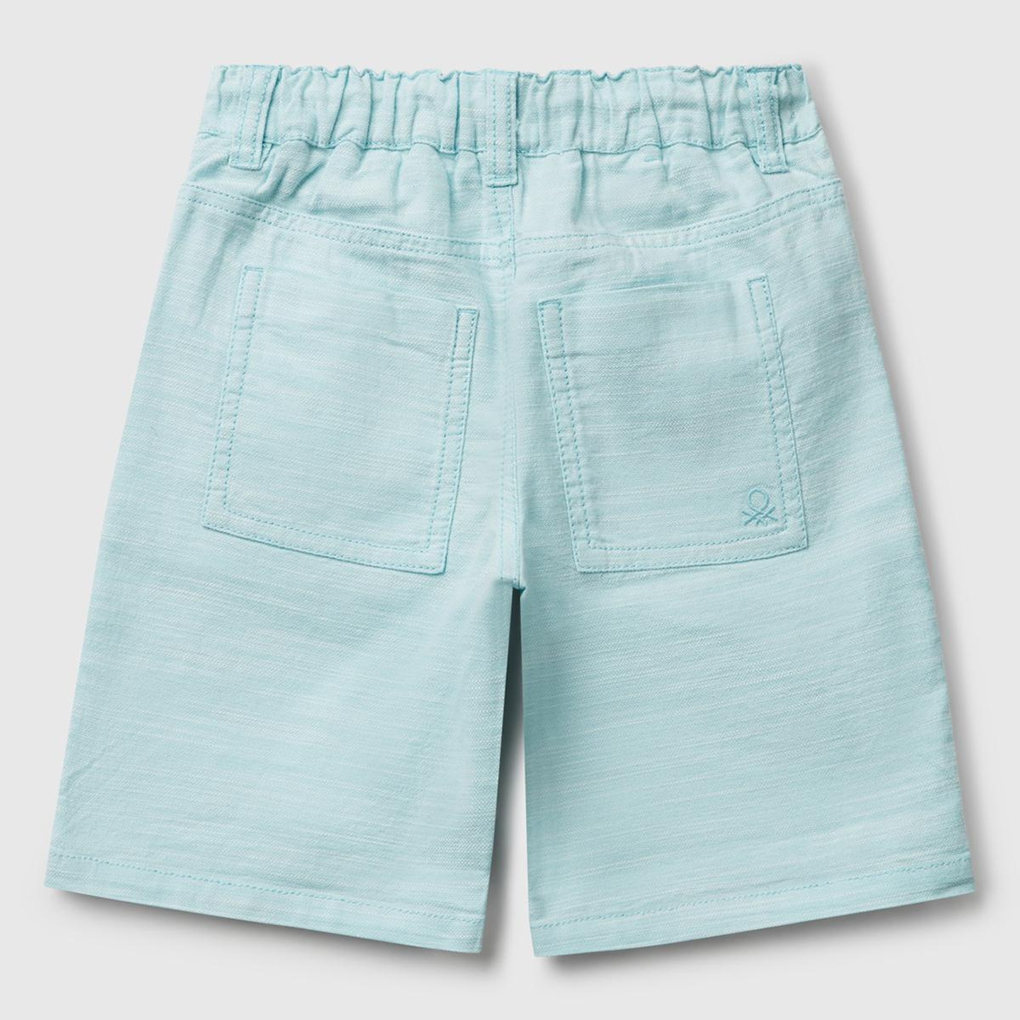Erkek Çocuk Toz Mavi Dokuma Kumaş Arka Cebi Logo İşlemeli Büzgü İpli Bermuda Şort