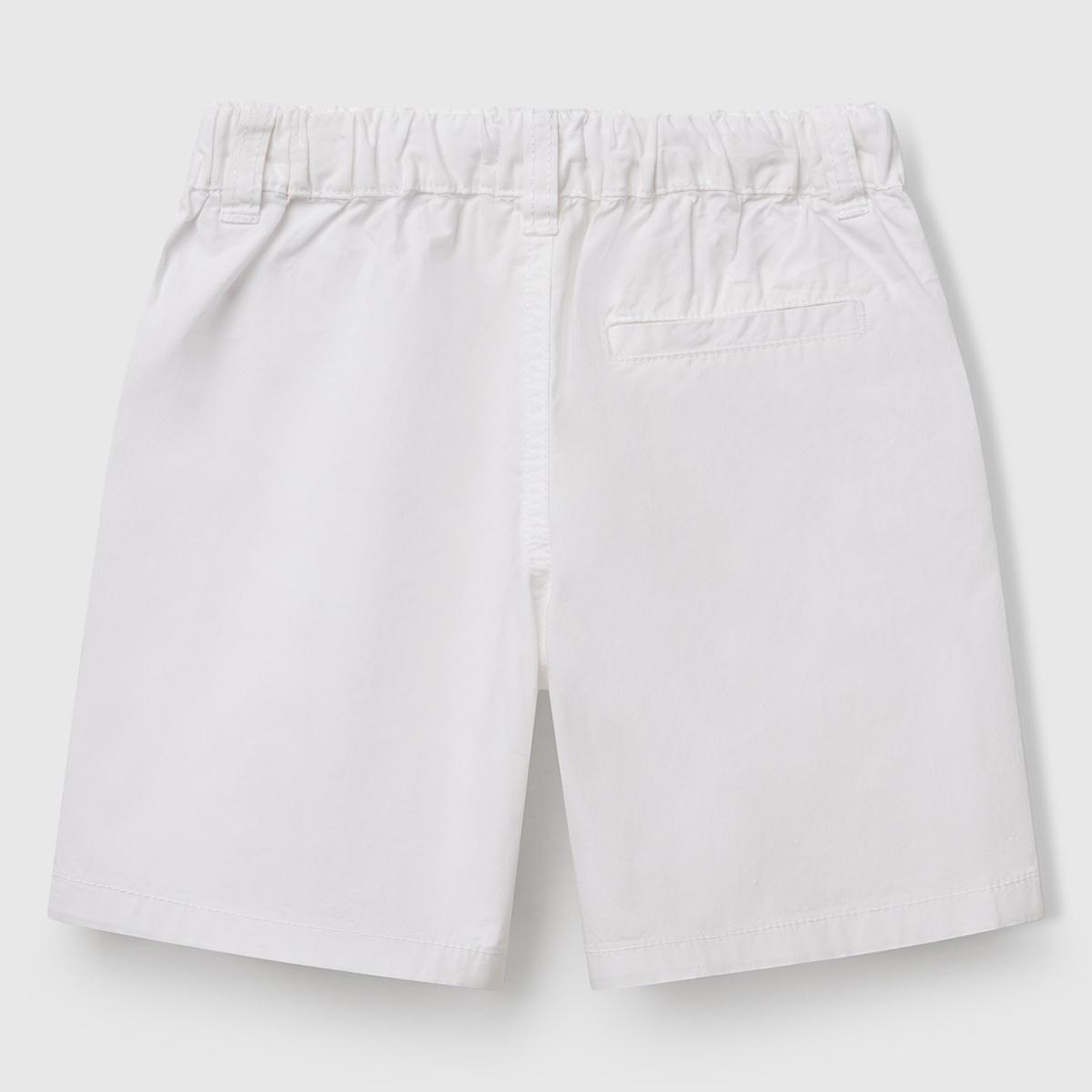Erkek Çocuk Beyaz Beli Büzgü İpli Bermuda Şort