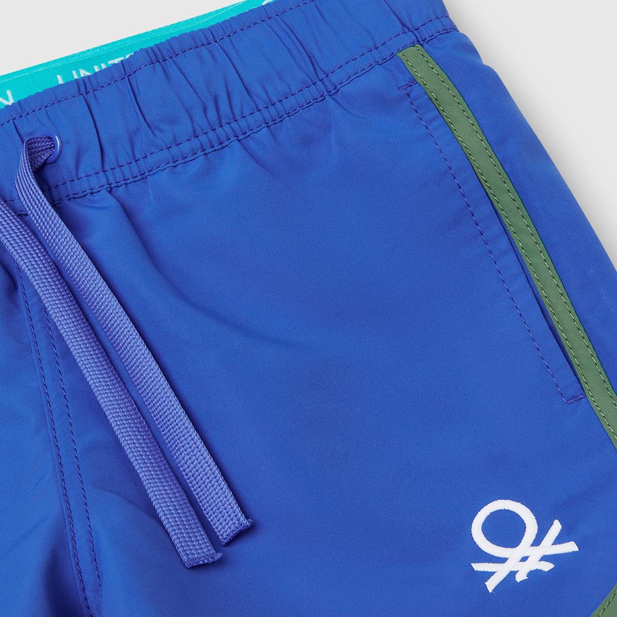 Erkek Çocuk Saks Mavi Logo Baskılı Beli Lastik Detaylı Büzgü İpli Deniz Şortu