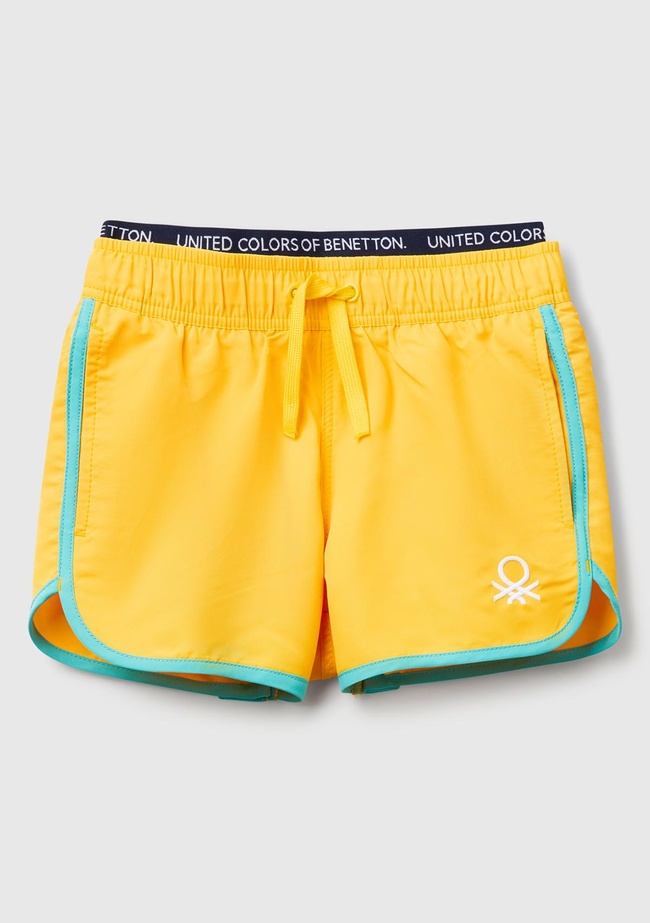  Erkek Çocuk Sarı Logo Baskılı Beli Lastik Detaylı Büzgü İpli Deniz Şortu
