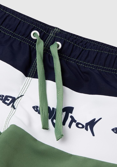  Erkek Çocuk Yeşil Mix Desenli Büzgü İpli Deniz Şortu
