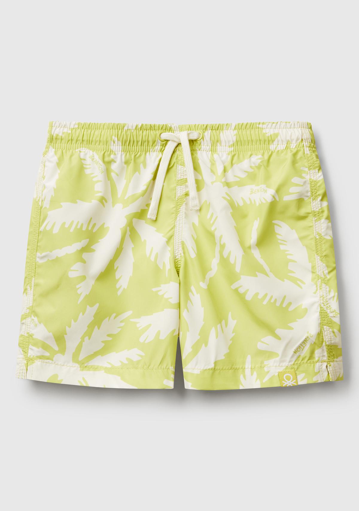  Erkek Çocuk Fıstık Yeşili Tamamı Desenli Arkası Cep Detaylı Büzgü İpli Deniz Şortu