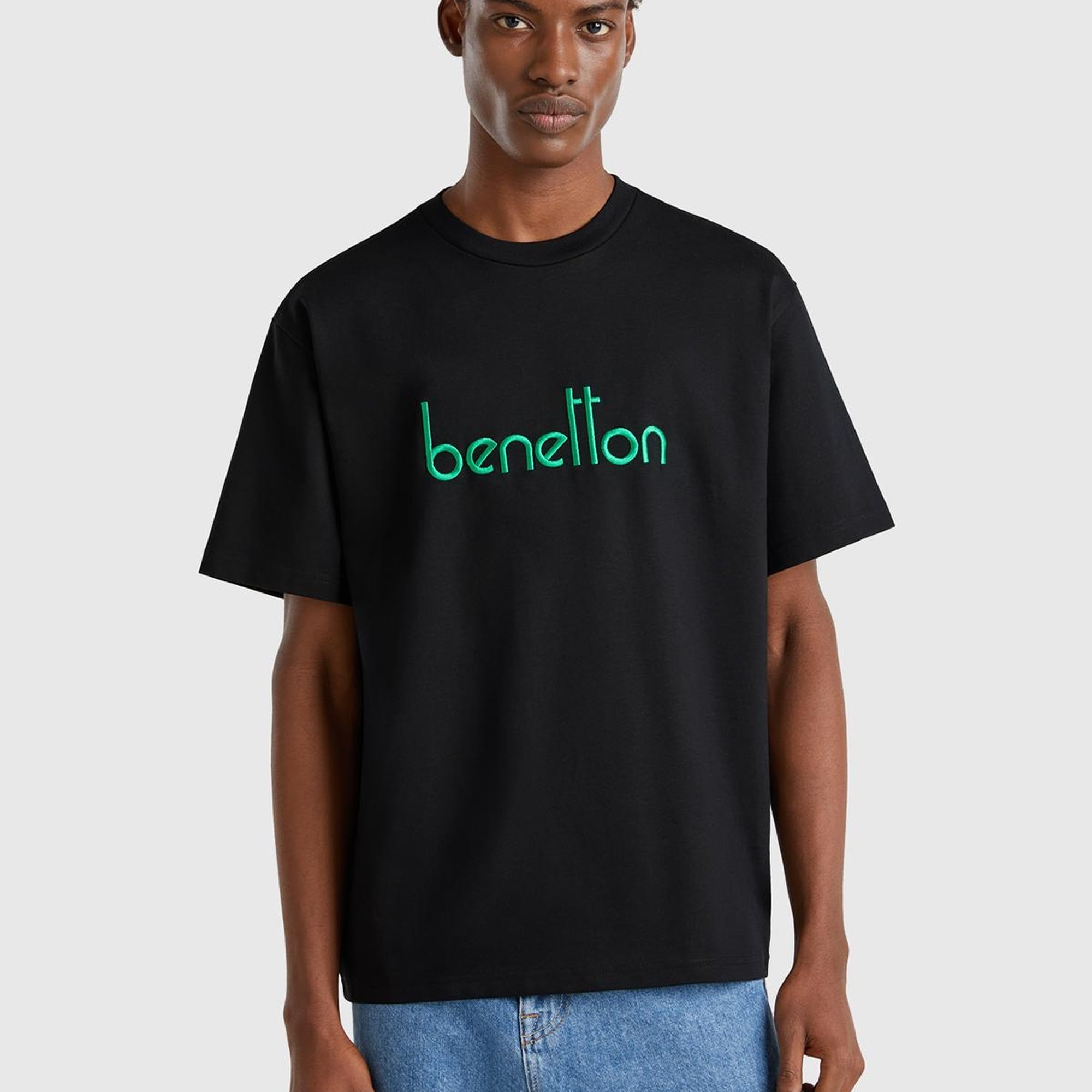 Erkek Siyah %100 Pamuk Önü Logo İşlemeli Oversize T-Shirt