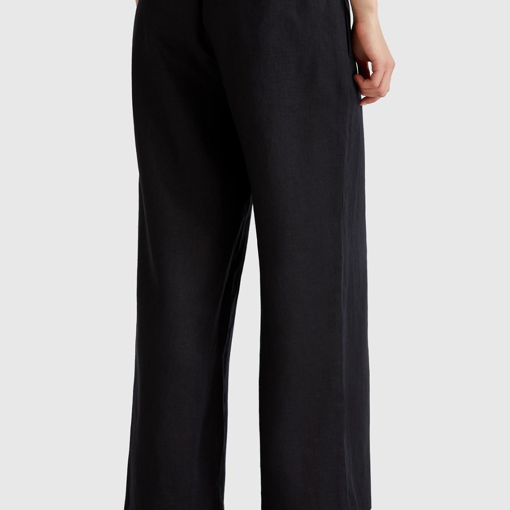 Kadın Siyah %100 Keten Beli Lastikli Bol Kısa Paça Pantolon