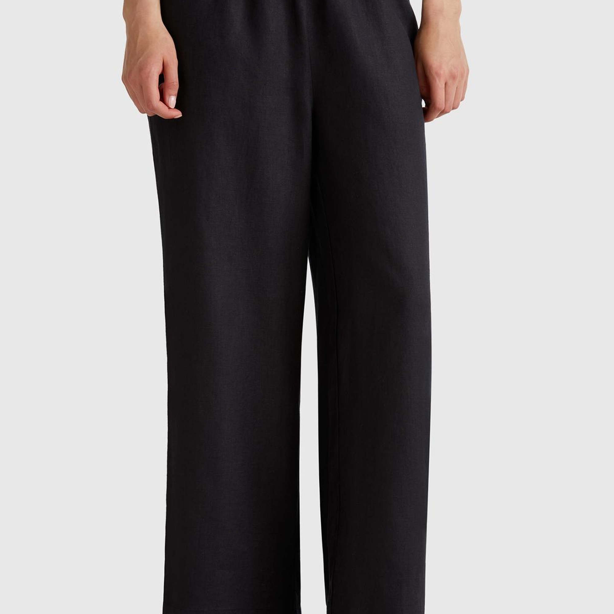 Kadın Siyah %100 Keten Beli Lastikli Bol Kısa Paça Pantolon