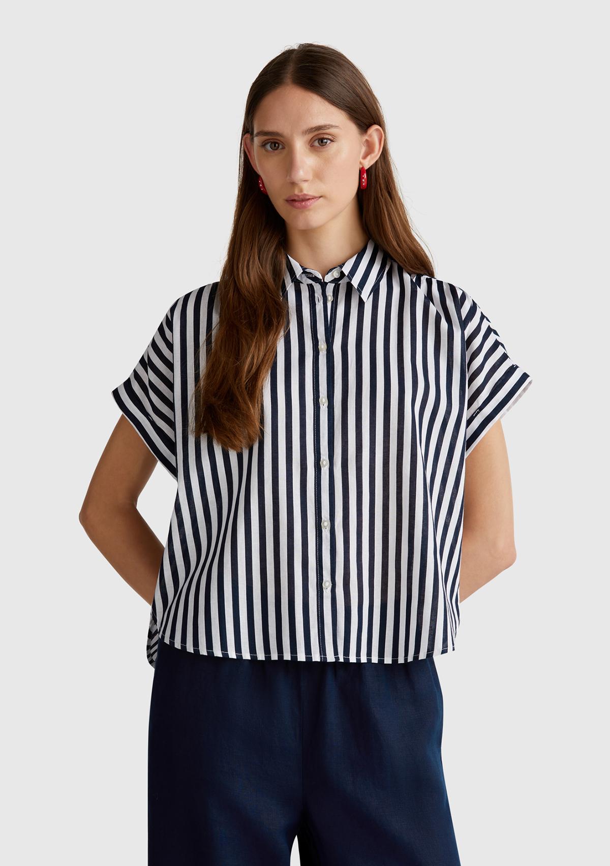  Kadın Lacivert Keten Karışımlı Çizgili Kimono Kol Gömlek