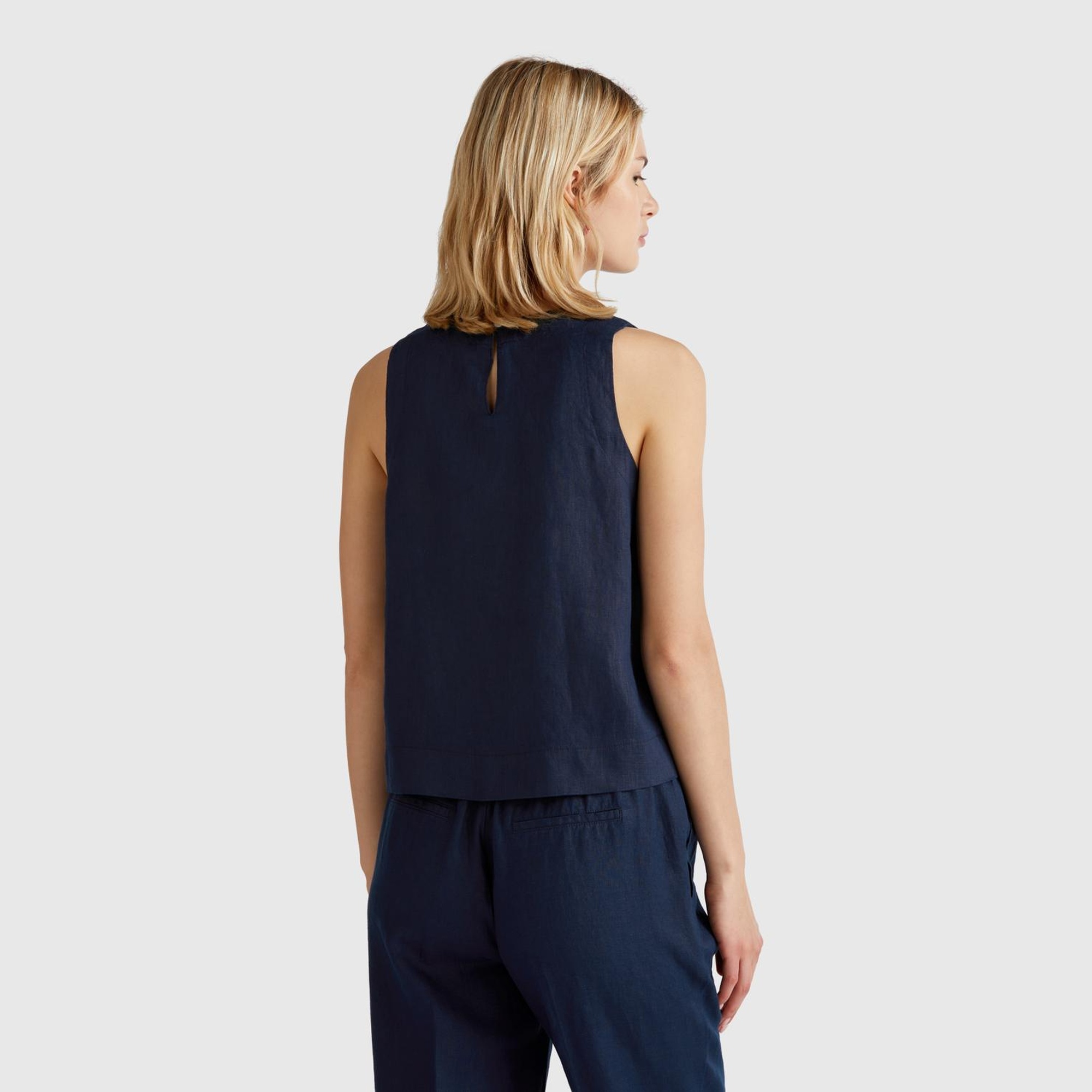 Kadın Lacivert %100 Keten Kolsuz Bluz