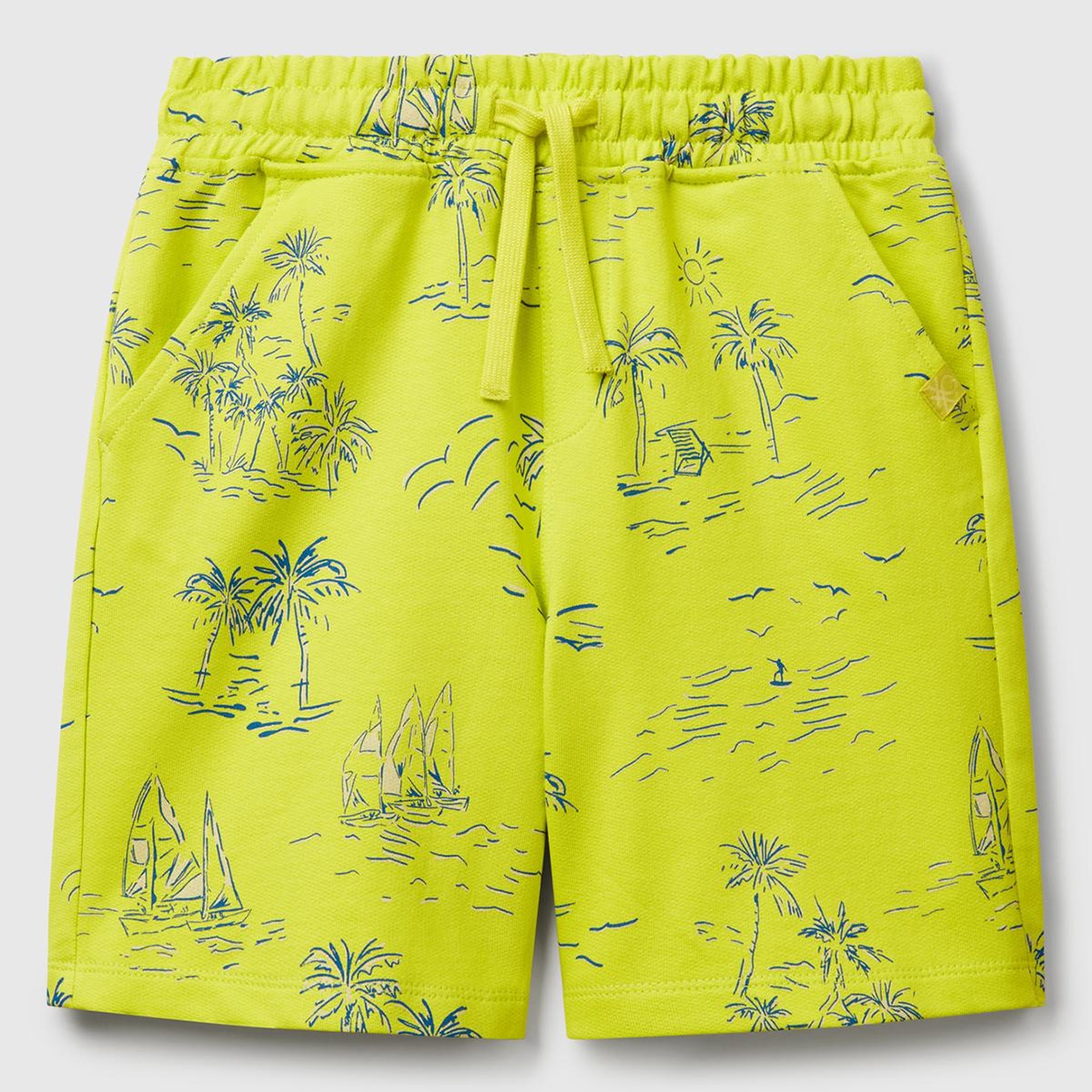 Erkek Çocuk Sarı Tamamı Desenli Beli İpli Cepli Bermuda Şort