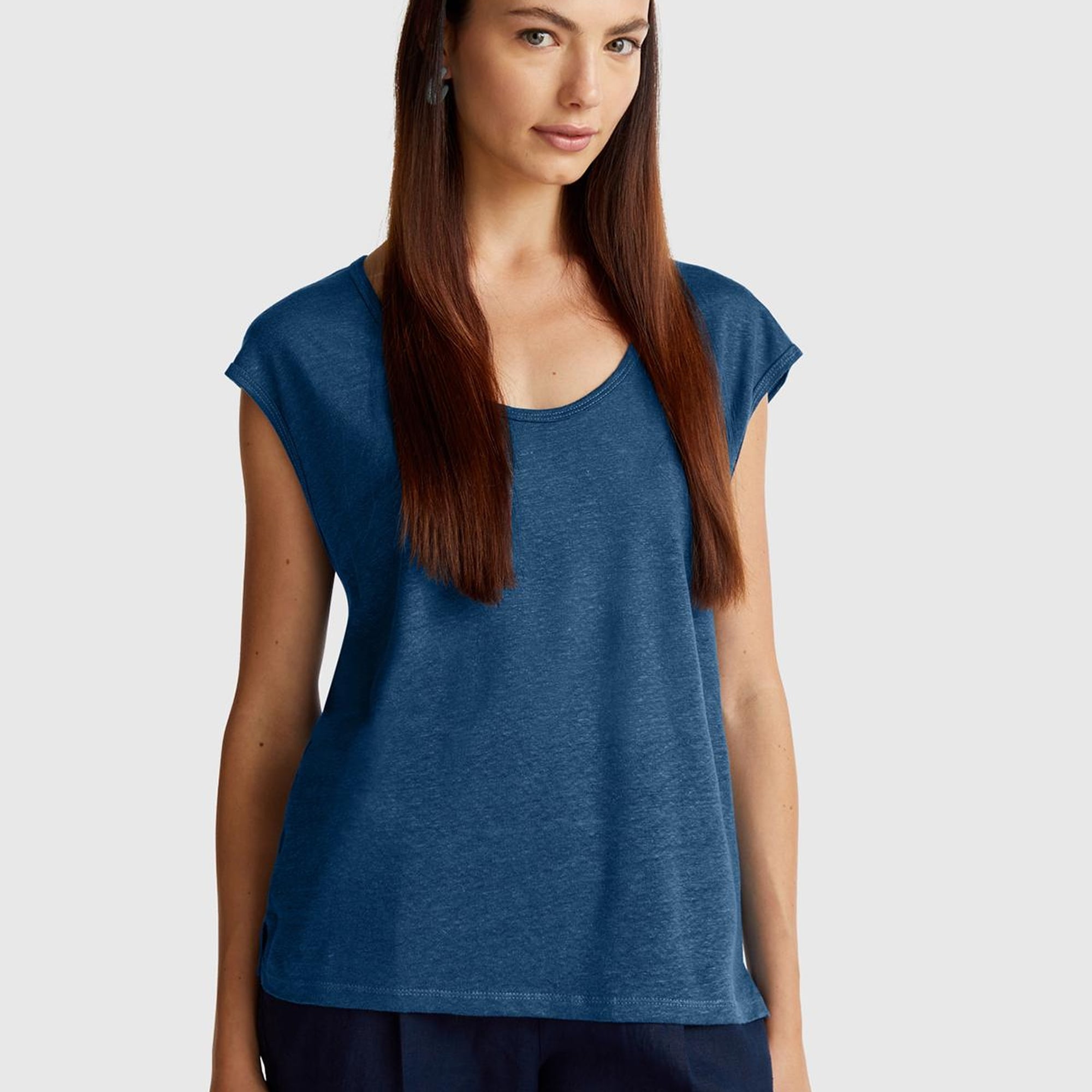 Kadın Denim %100 Keten Yanları Yırtmaçlı Relax Fit Yuvarlak Yaka T-Shirt