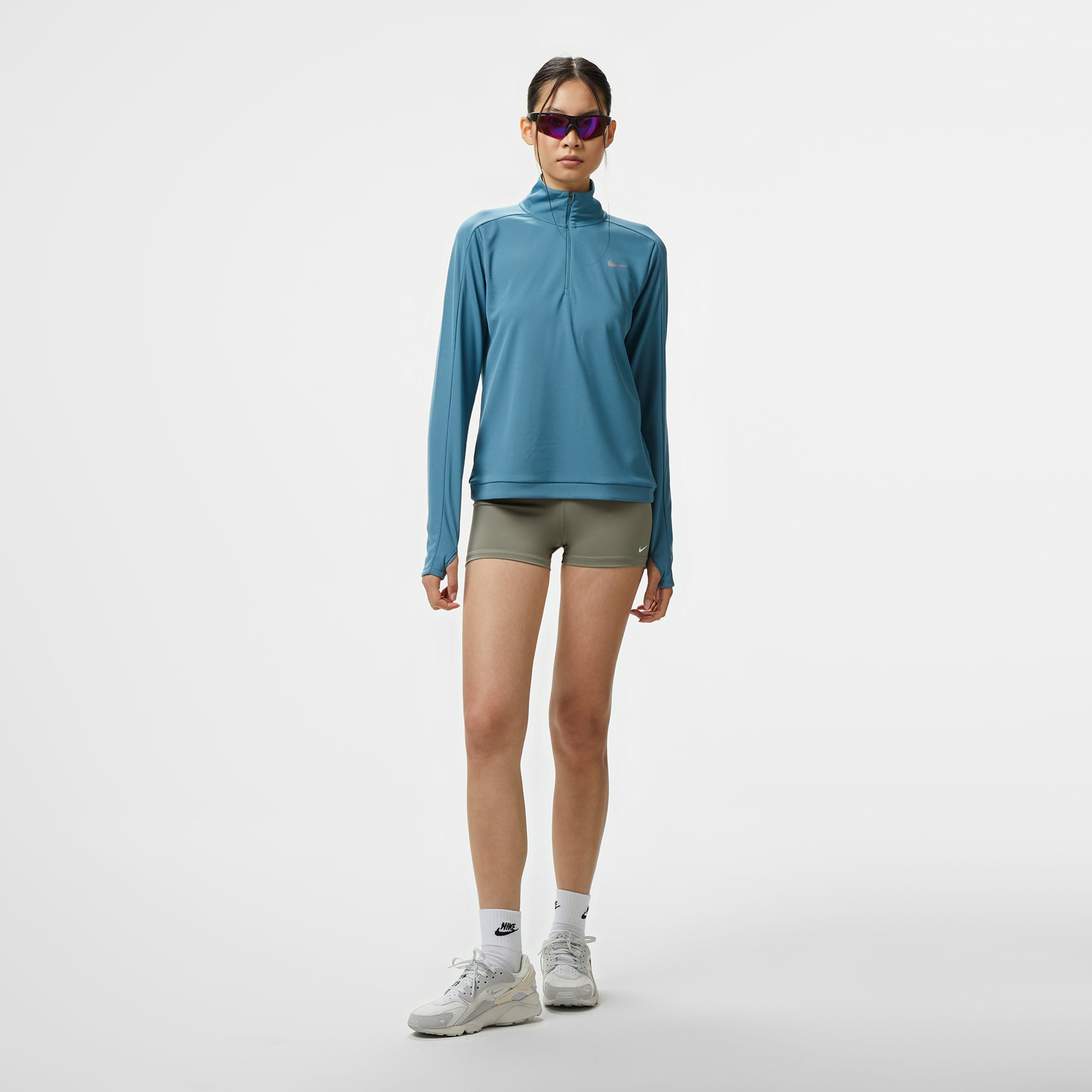  Nike Pro 365 8 cm Kadın Yeşil Şort