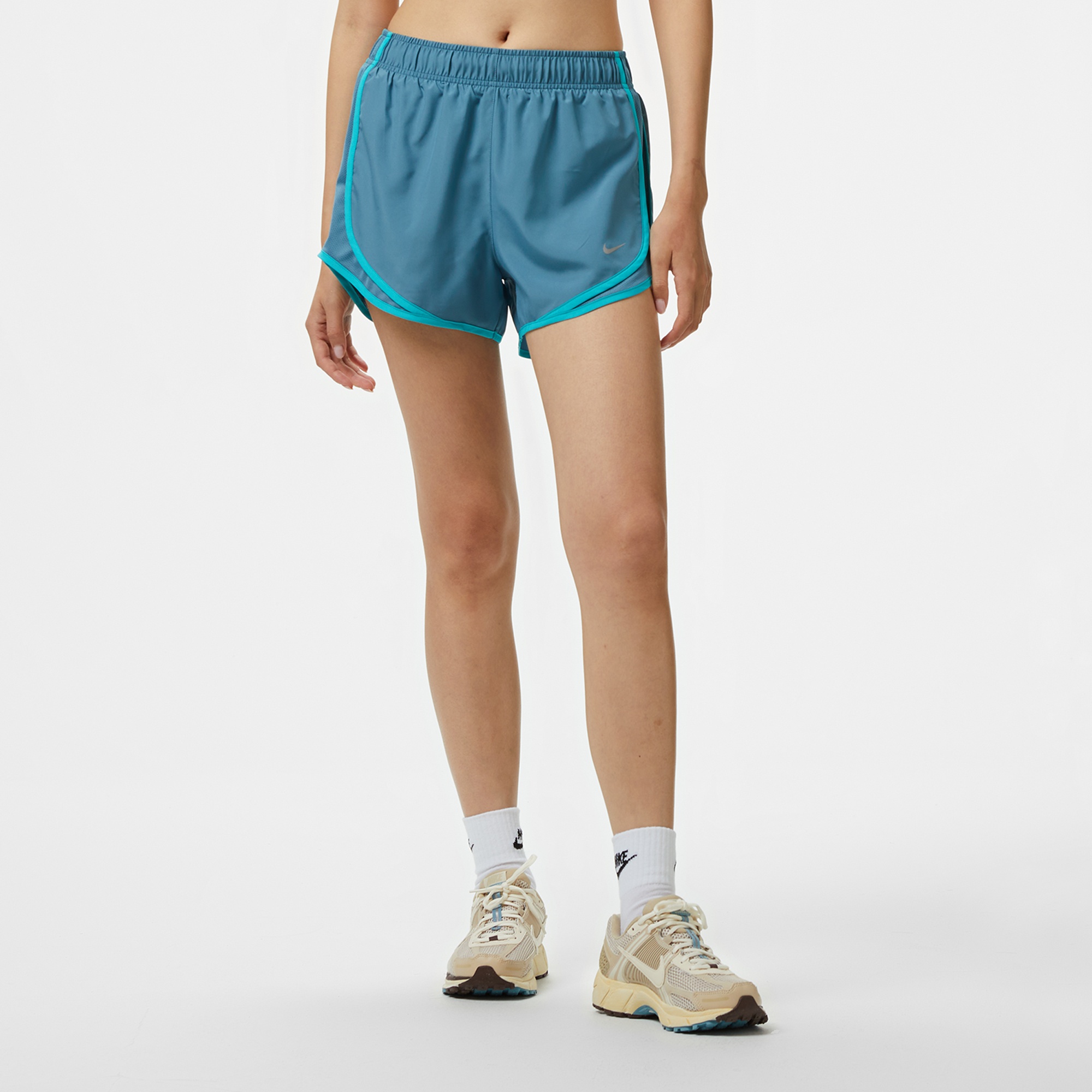 Nike Tempo Dri-Fit 8 cm Kadın Mavi Şort