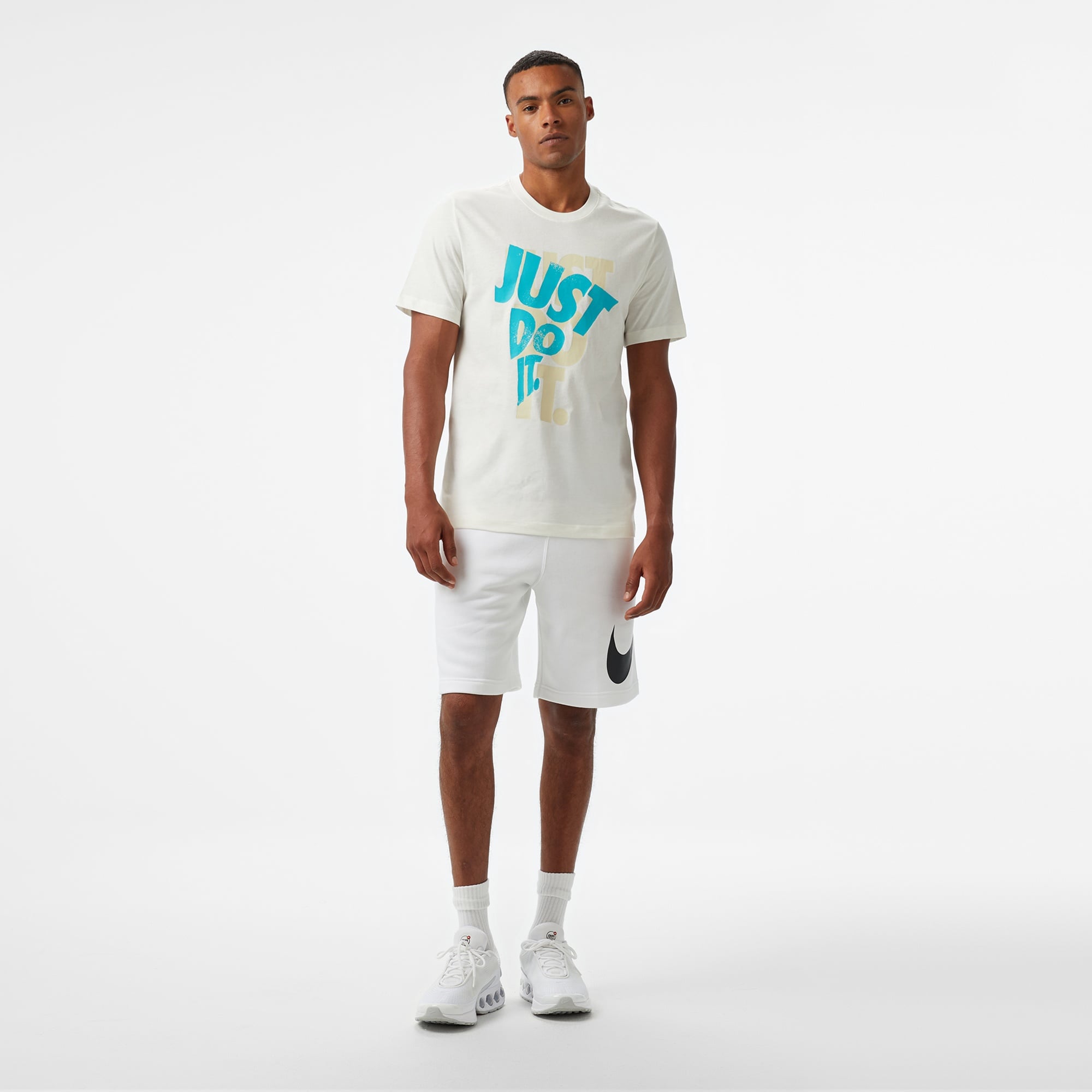 Nike Sportswear Just Do It Erkek Beyaz T-Shirt