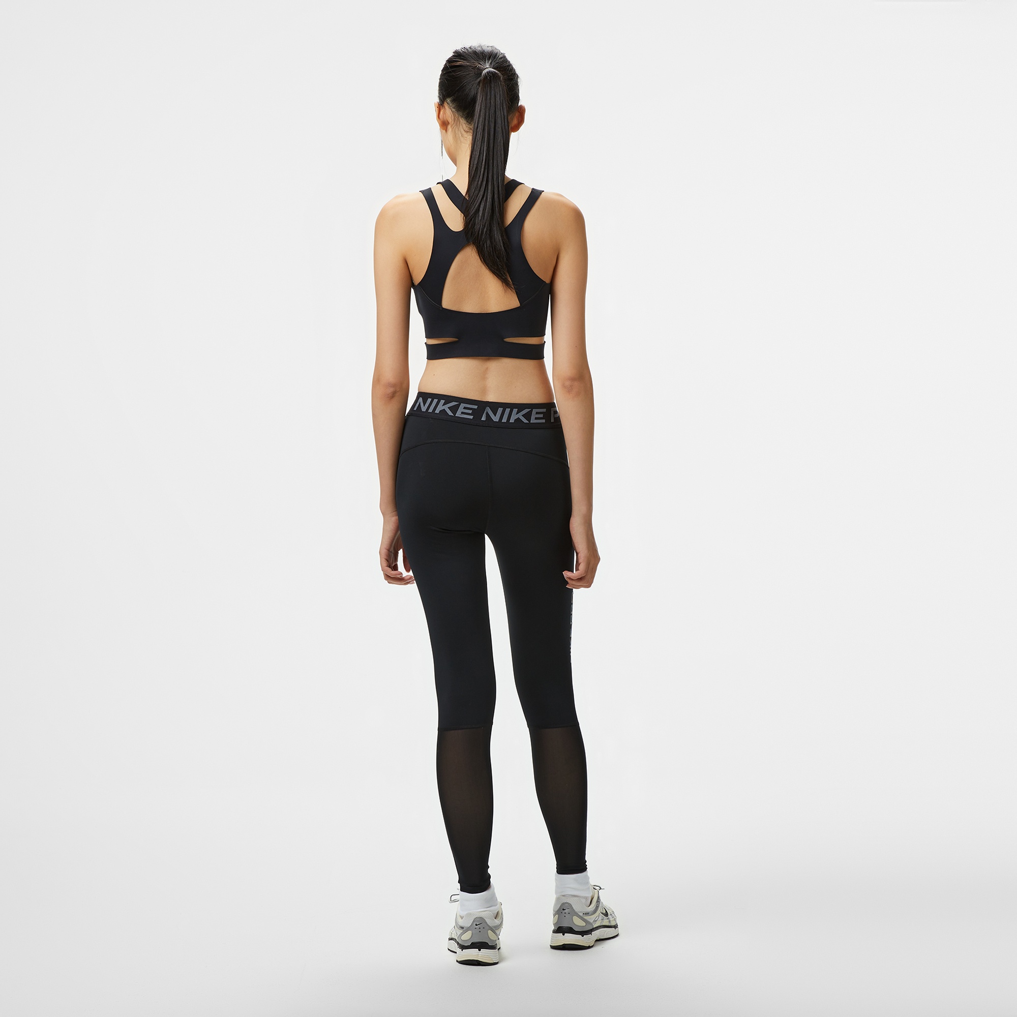 Nike Pro Dri-Fit Mid-Rise Kadın Siyah Tayt
