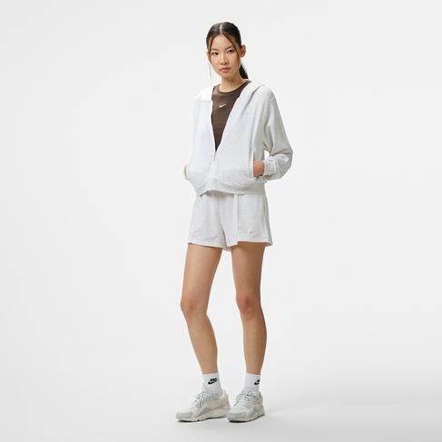  Nike Sportswear Chill Terry 10 cm Kadın Beyaz Şort