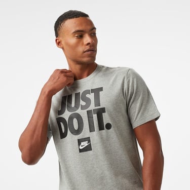  Nike Sportswear Verbiage Erkek Gri T-Shirt