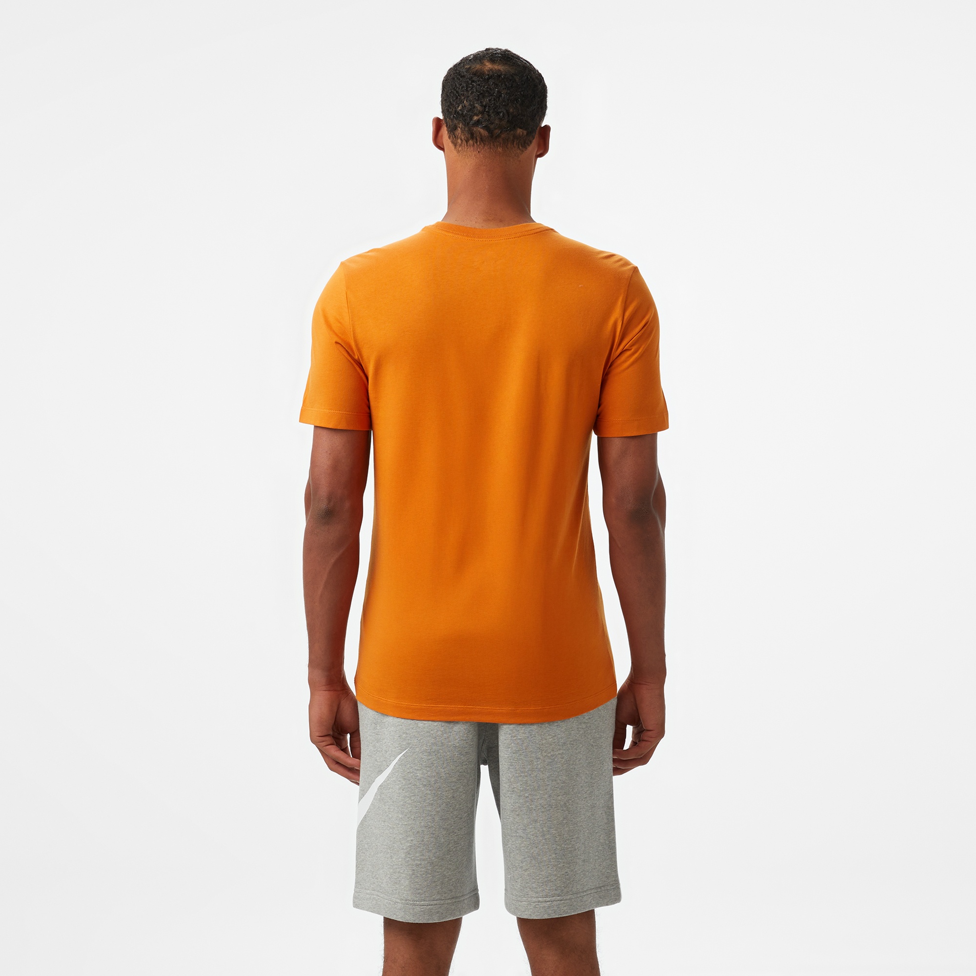 Nike Sportswear Club Erkek Turuncu T-Shirt
