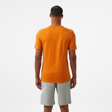  Nike Sportswear Club Erkek Turuncu T-Shirt