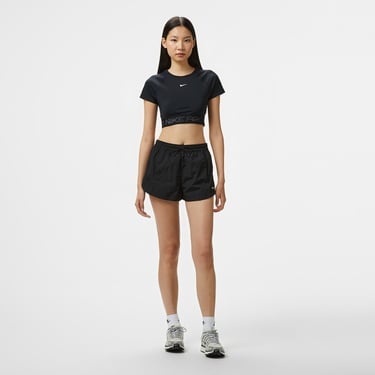  Nike Windrunner Woven 5 cm Kadın Siyah Şort