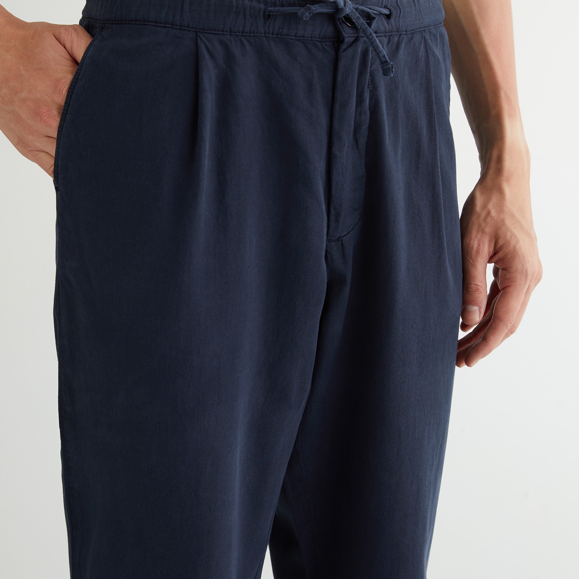 GANT Erkek Lacivert Jogger Fit Pantolon