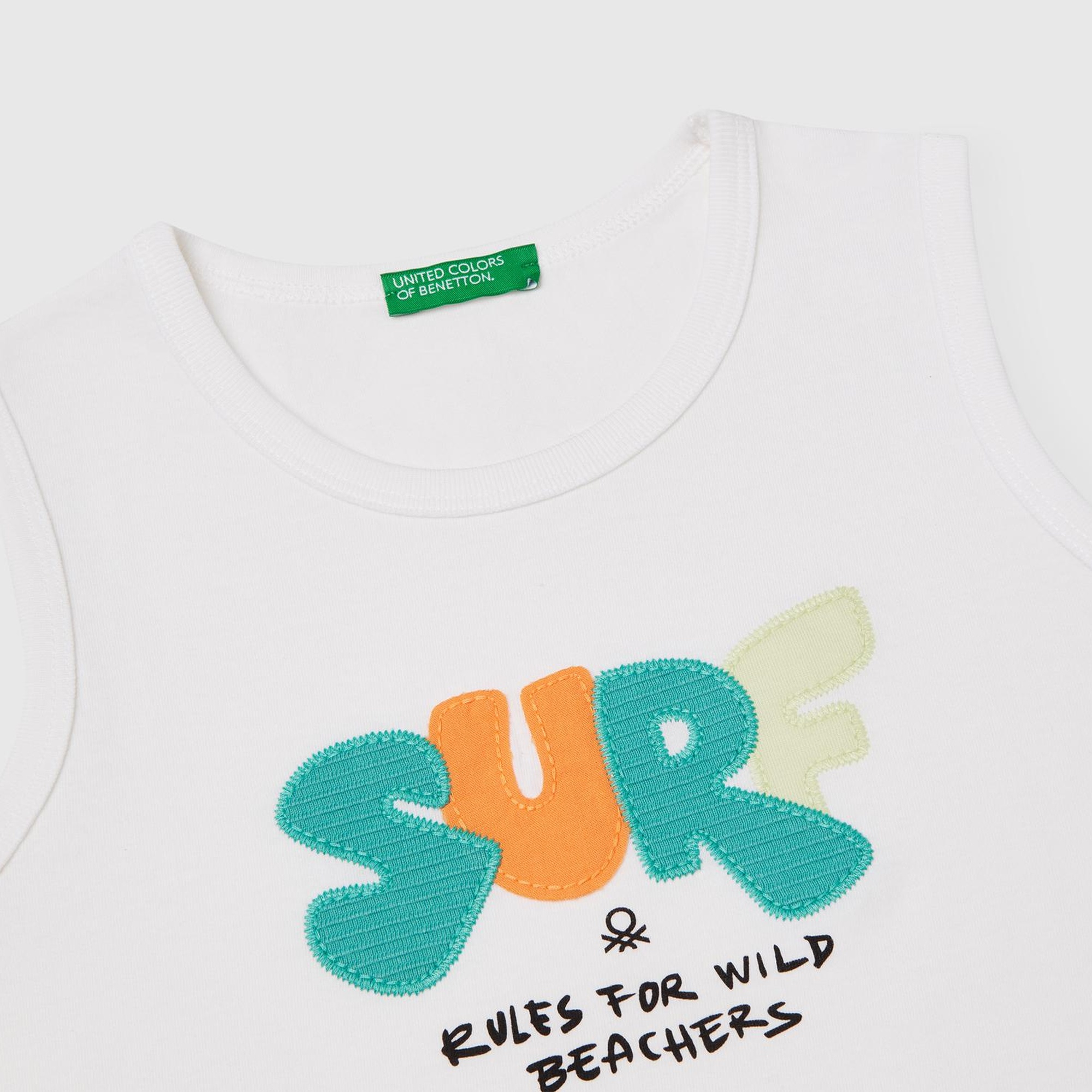 Erkek Çocuk Beyaz Kumaş Aplikeli Önü Baskılı Atlet