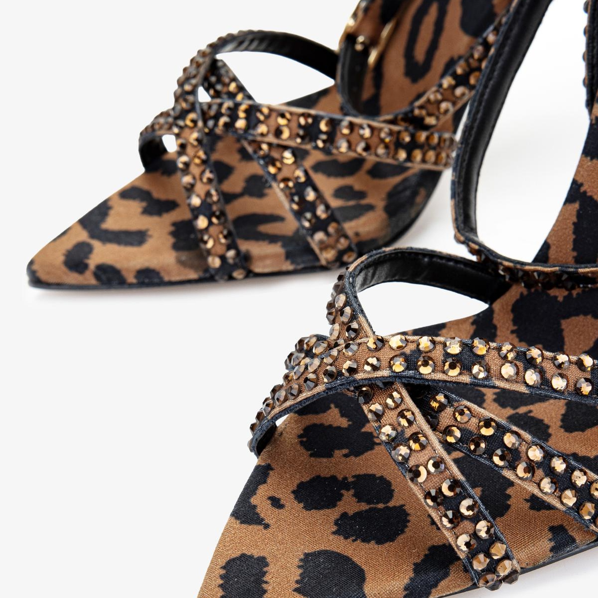 Valmenti Kadın Leopar Topuklu Ayakkabı