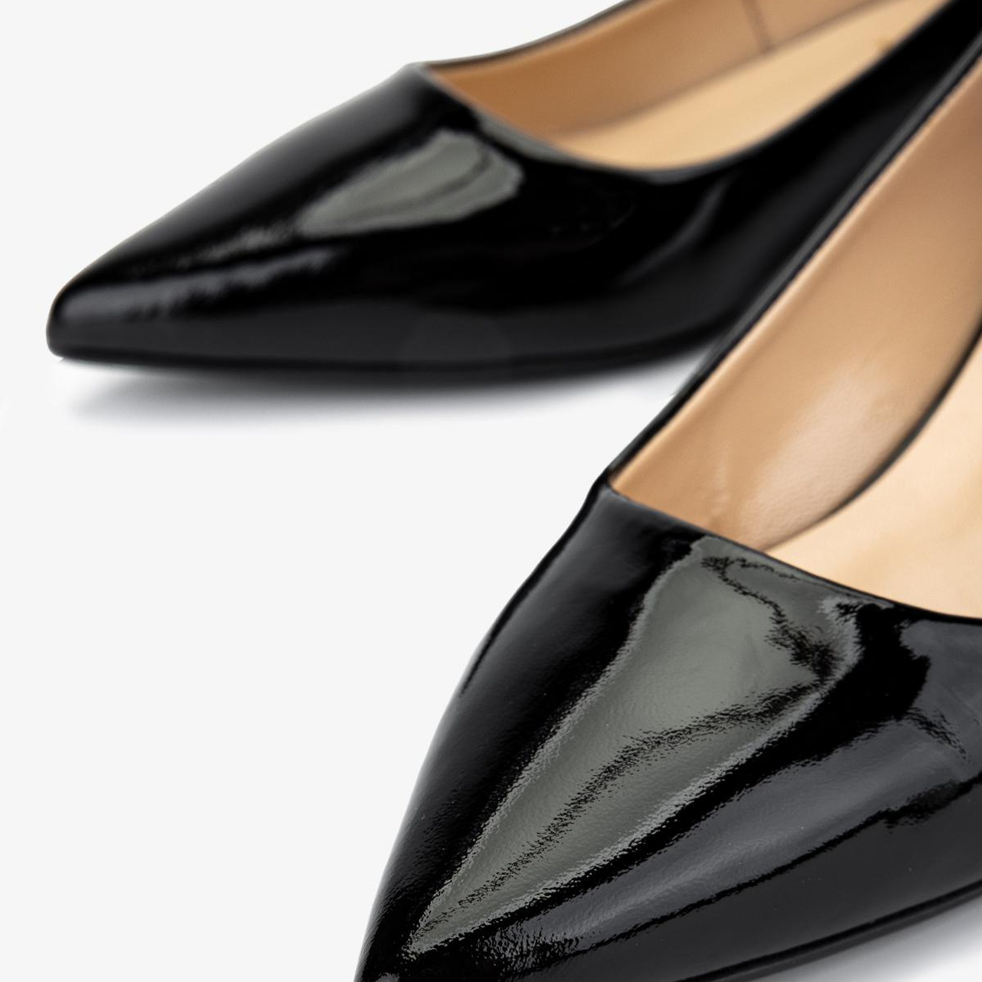 Valmenti Kadın Hakiki Deri Siyah Topuklu Ayakkabı